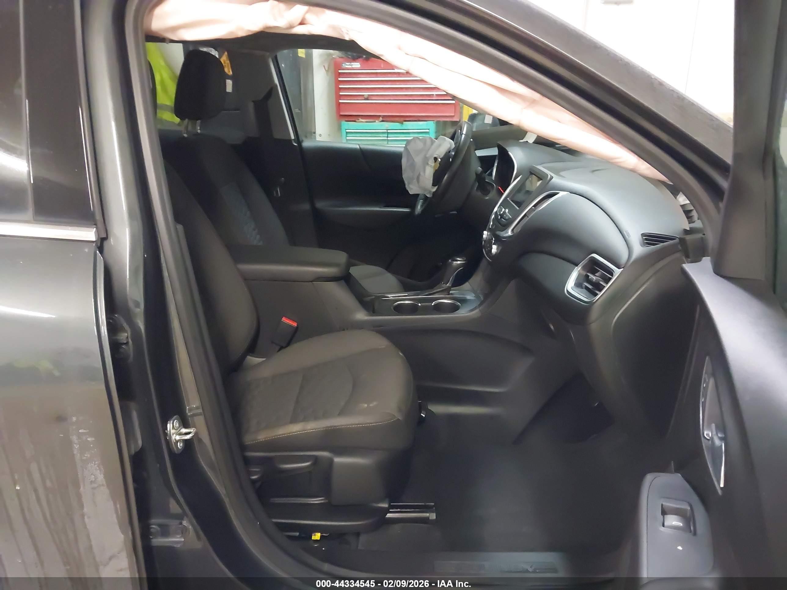 CHEVROLET EQUINOX image 5