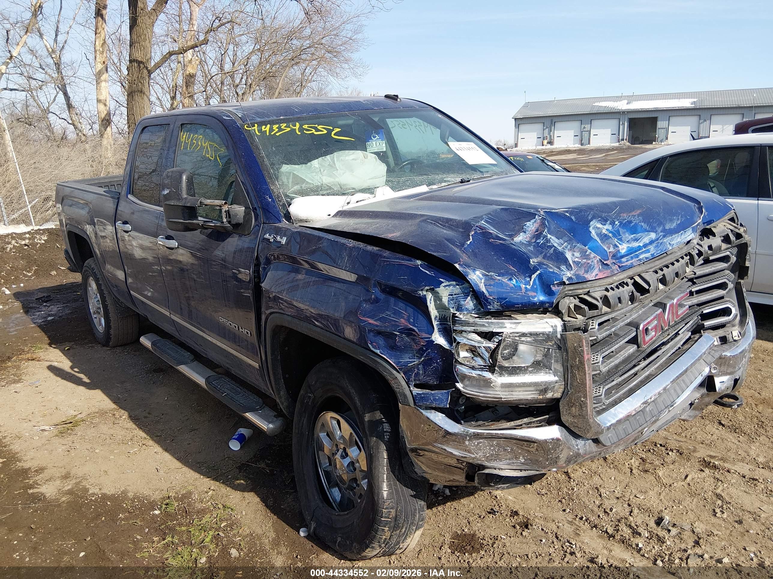 GMC SIERRA image 6
