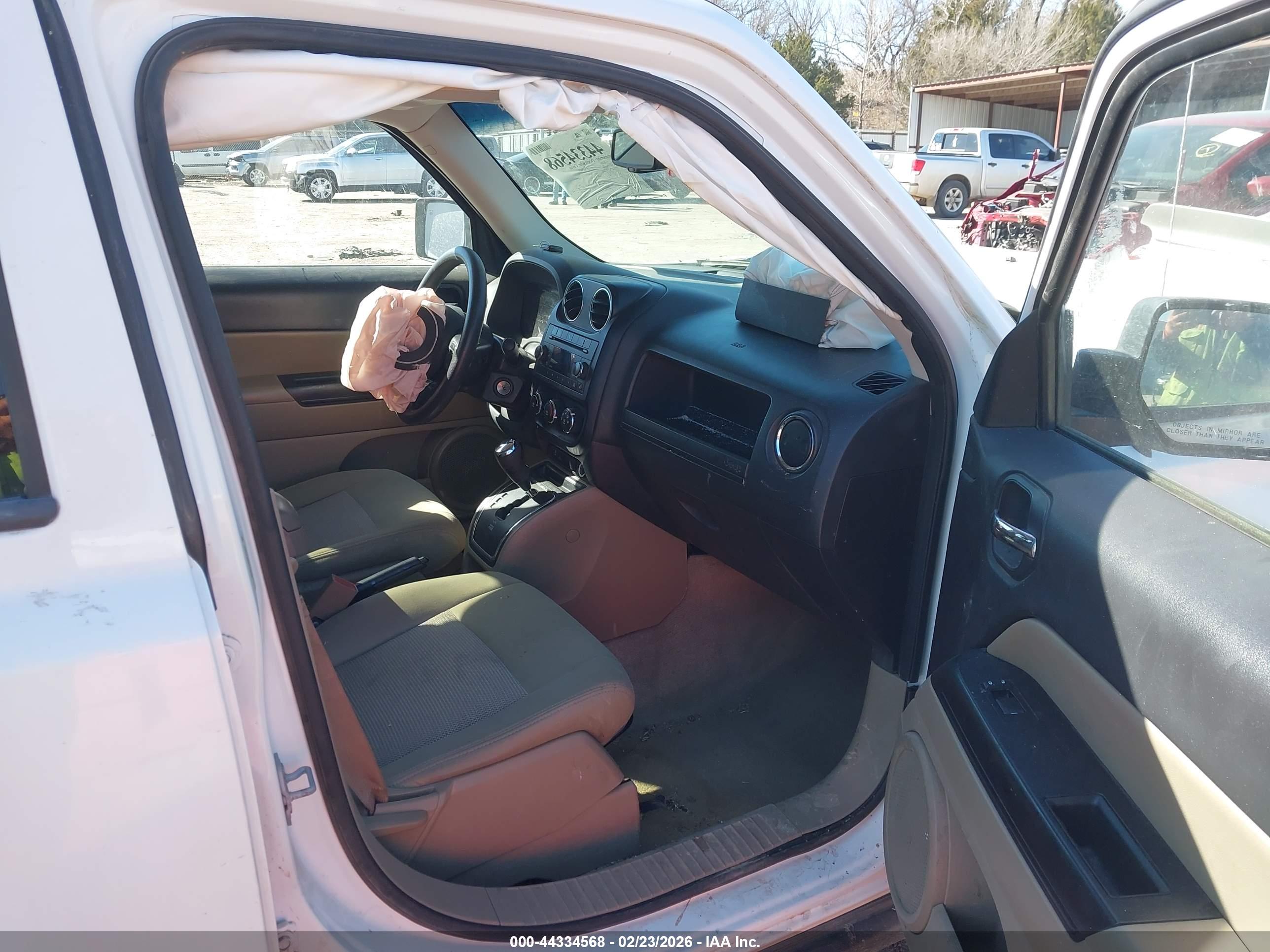 JEEP PATRIOT image 5
