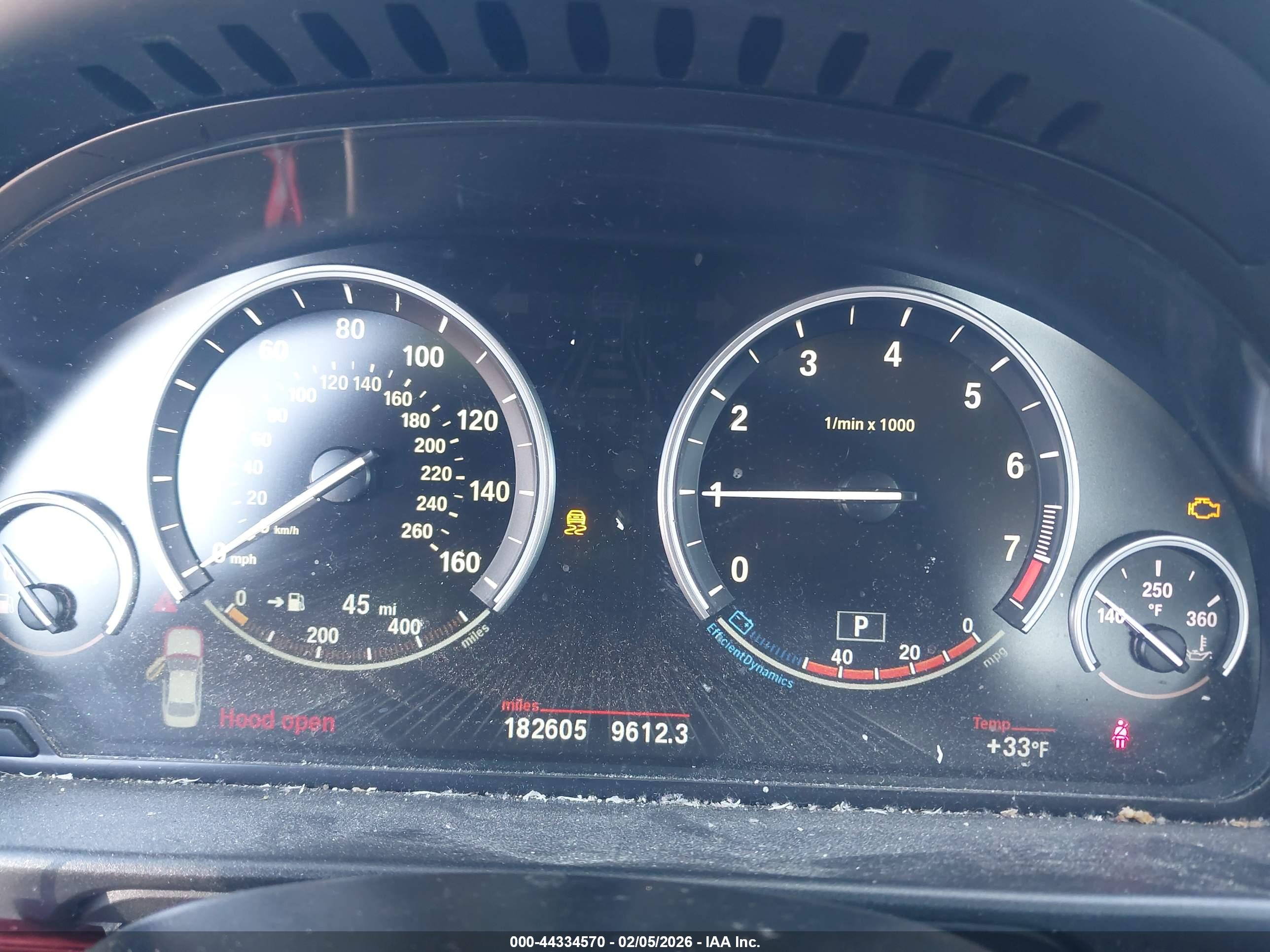 BMW 528I image 7