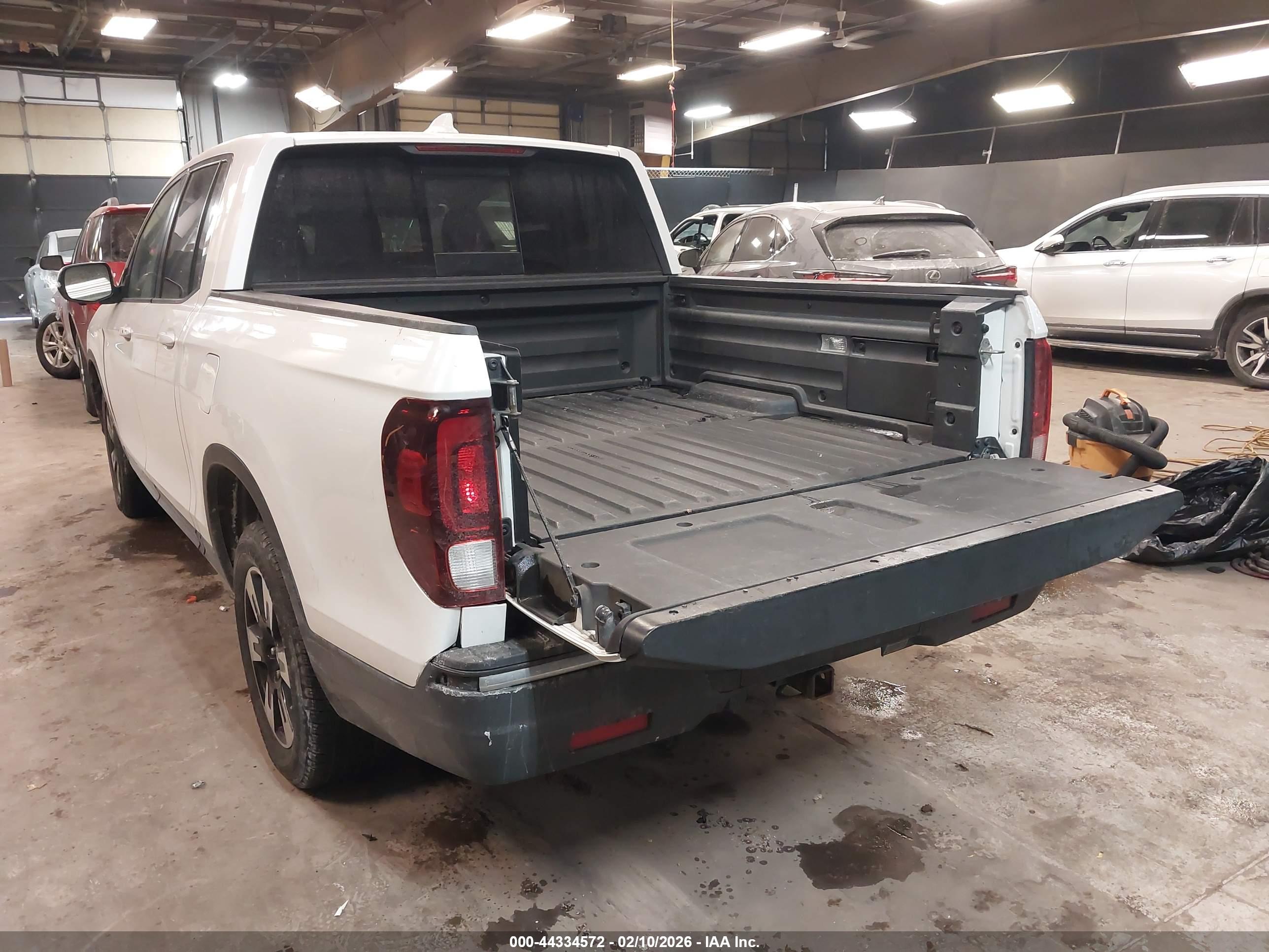 HONDA RIDGELINE image 3