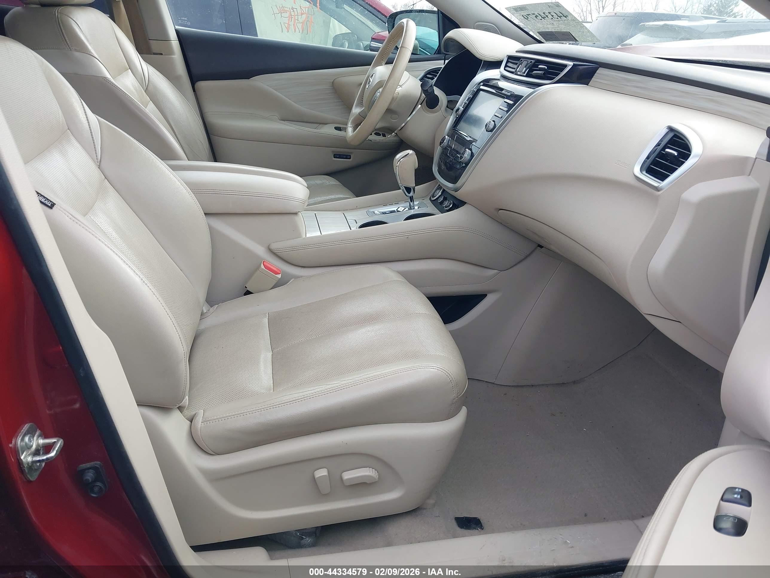 NISSAN MURANO image 5
