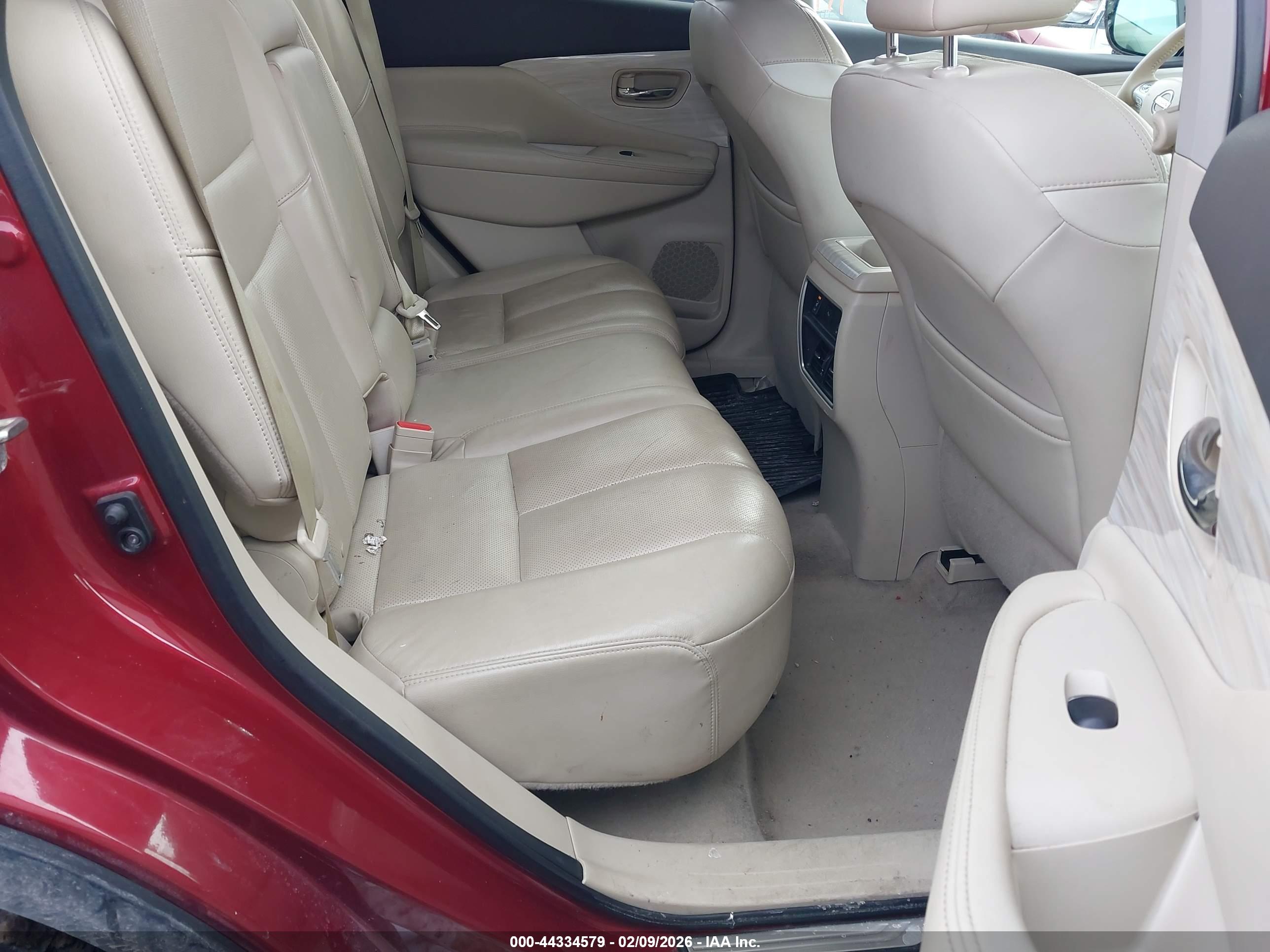 NISSAN MURANO image 8