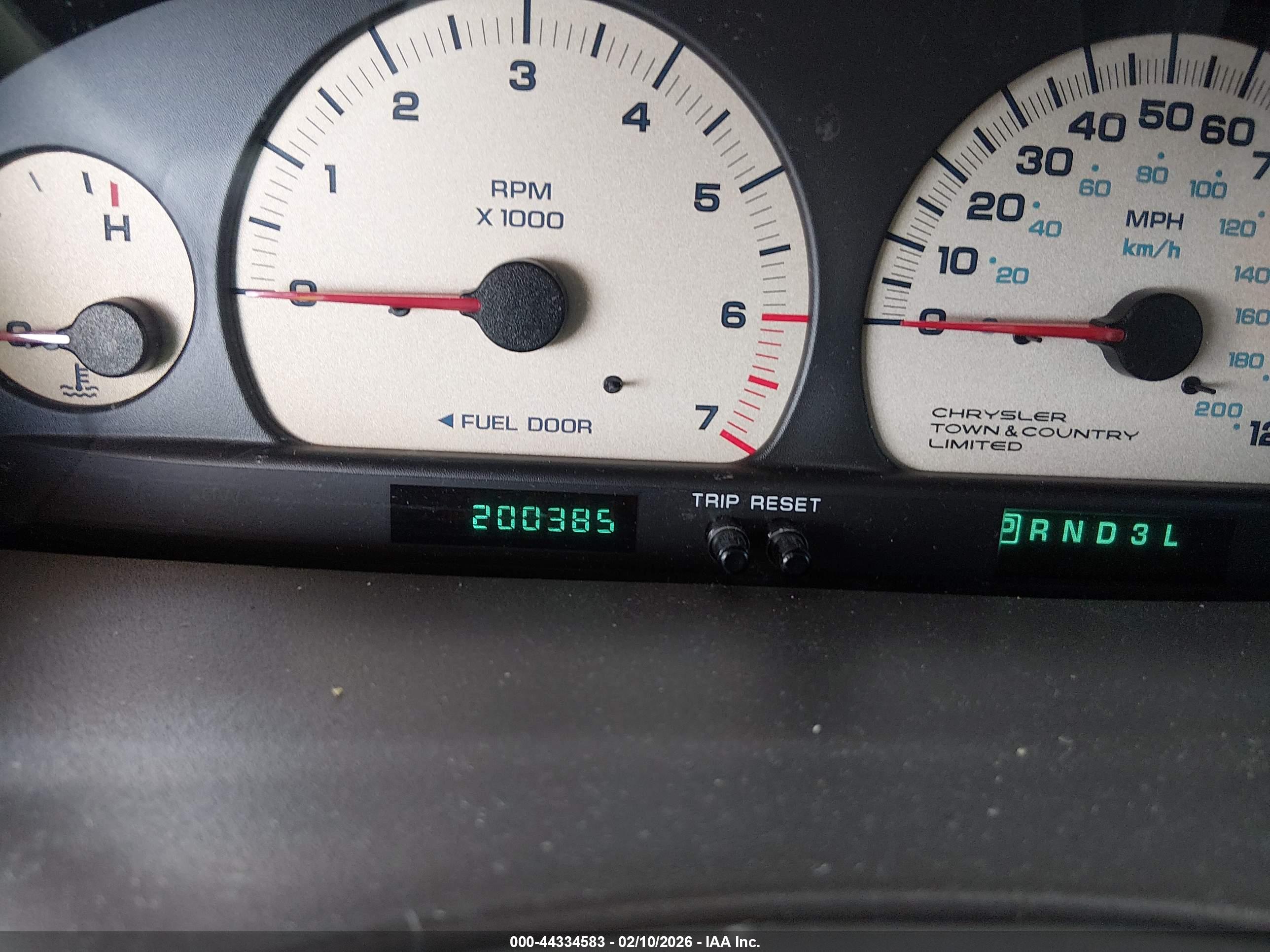 CHRYSLER TOWN image 7