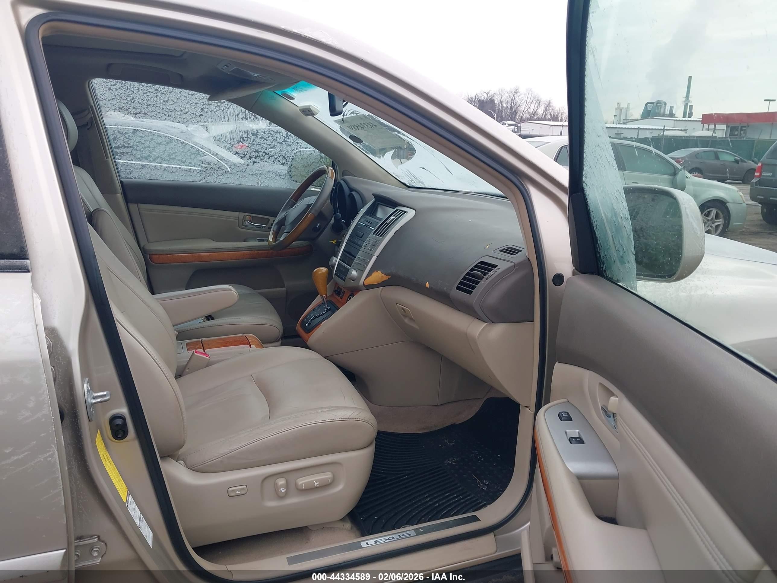 LEXUS RX image 5