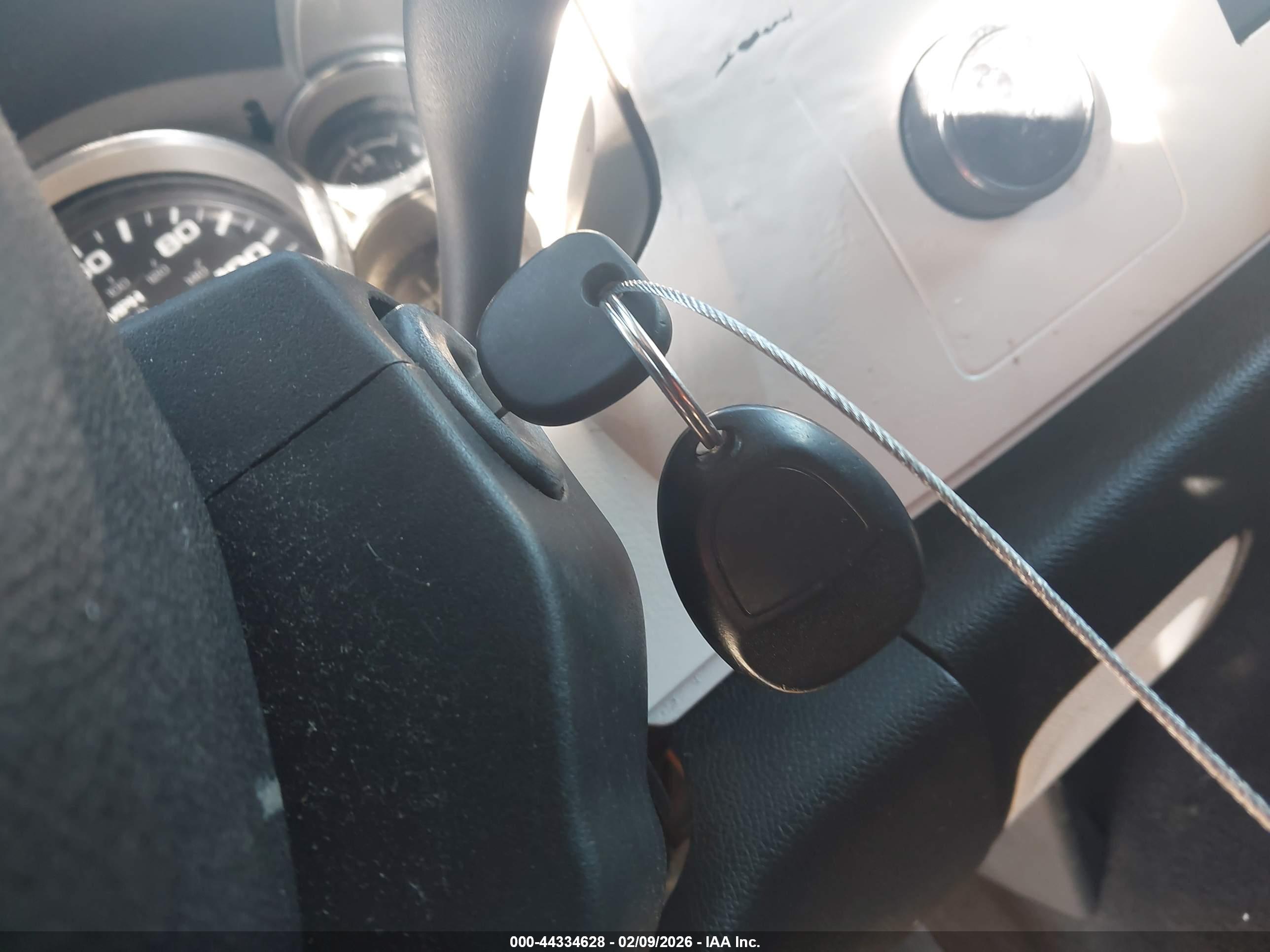 GMC SIERRA image 11