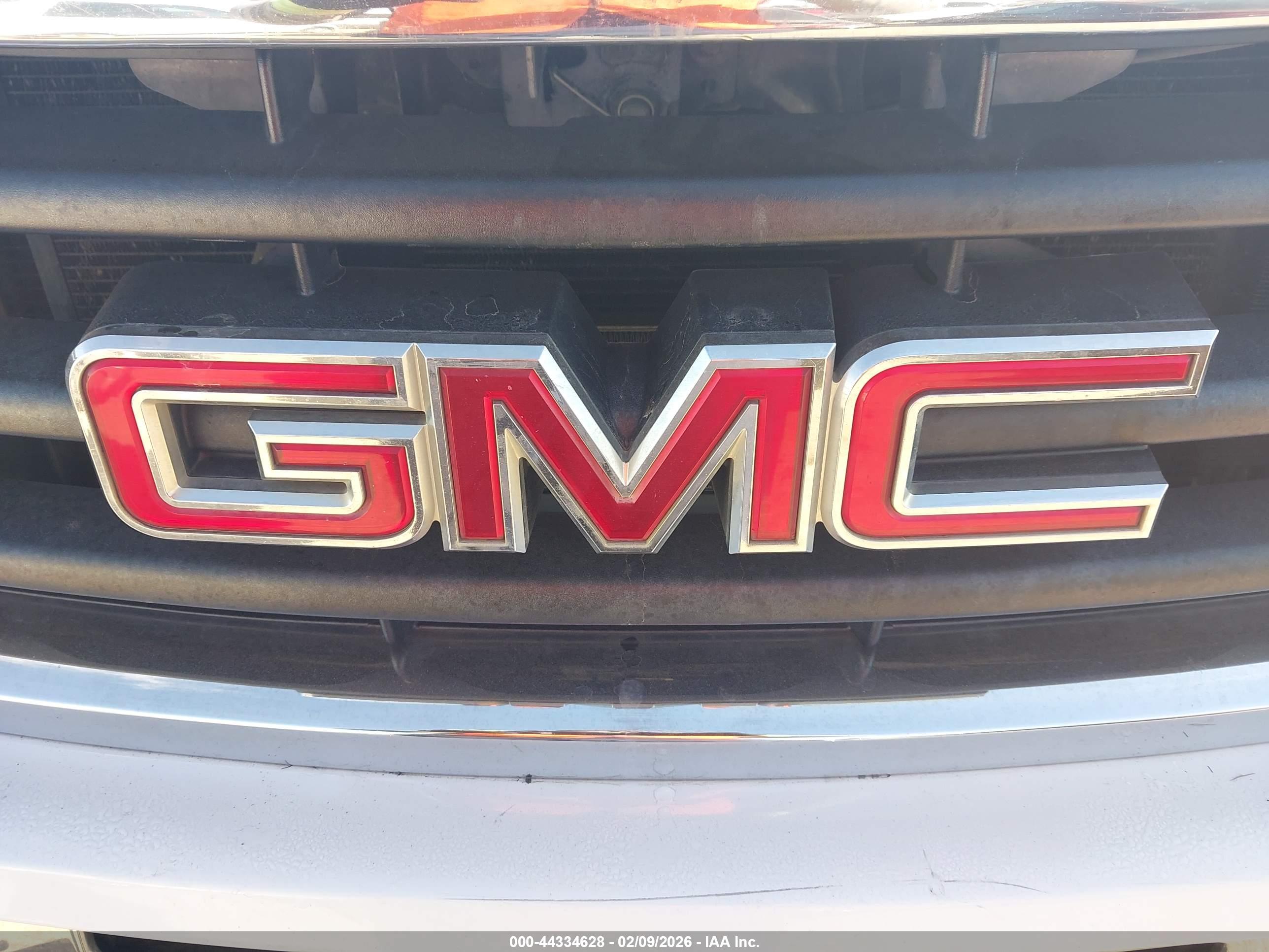 GMC SIERRA image 6