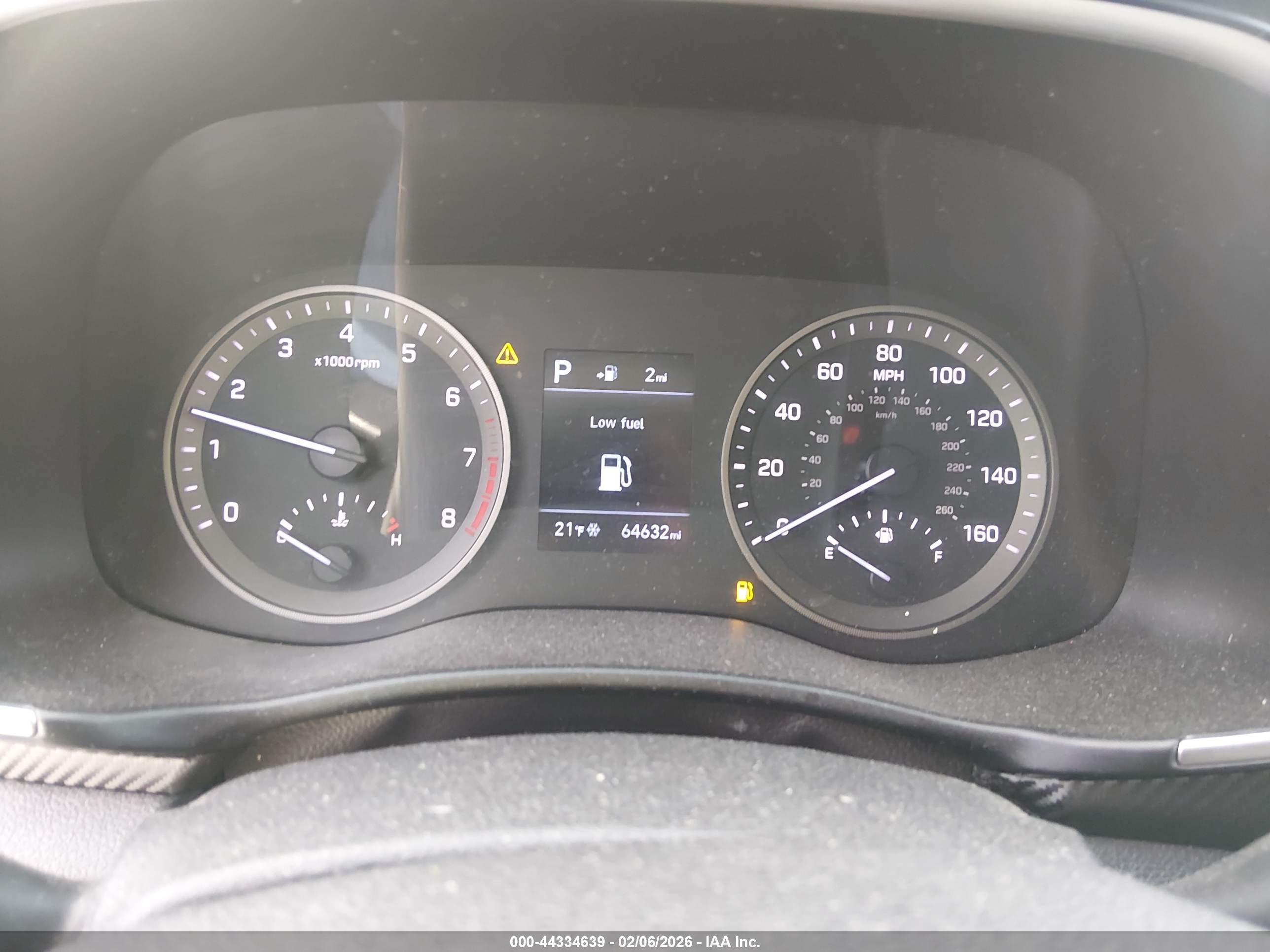 HYUNDAI TUCSON image 7
