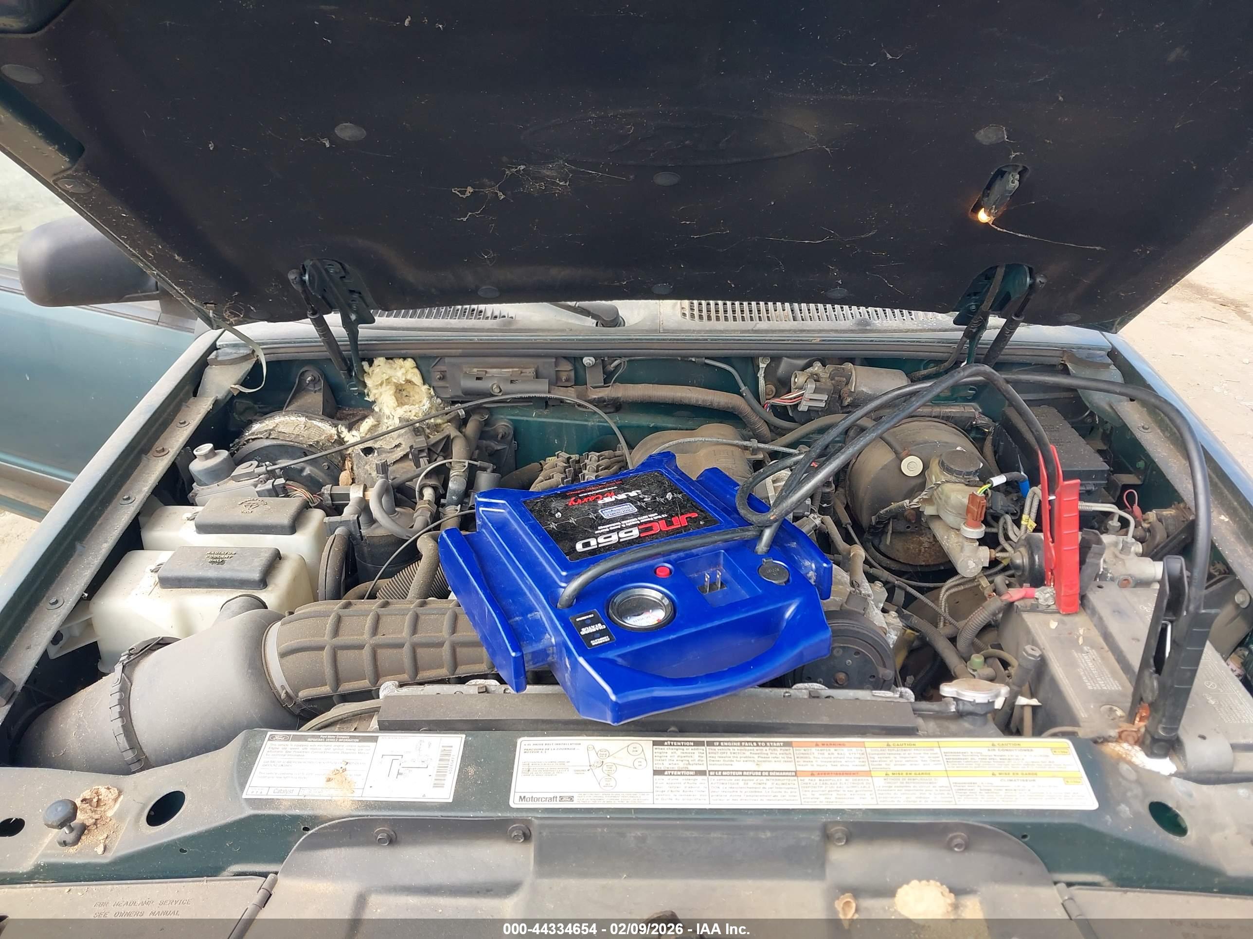 FORD EXPLORER image 10