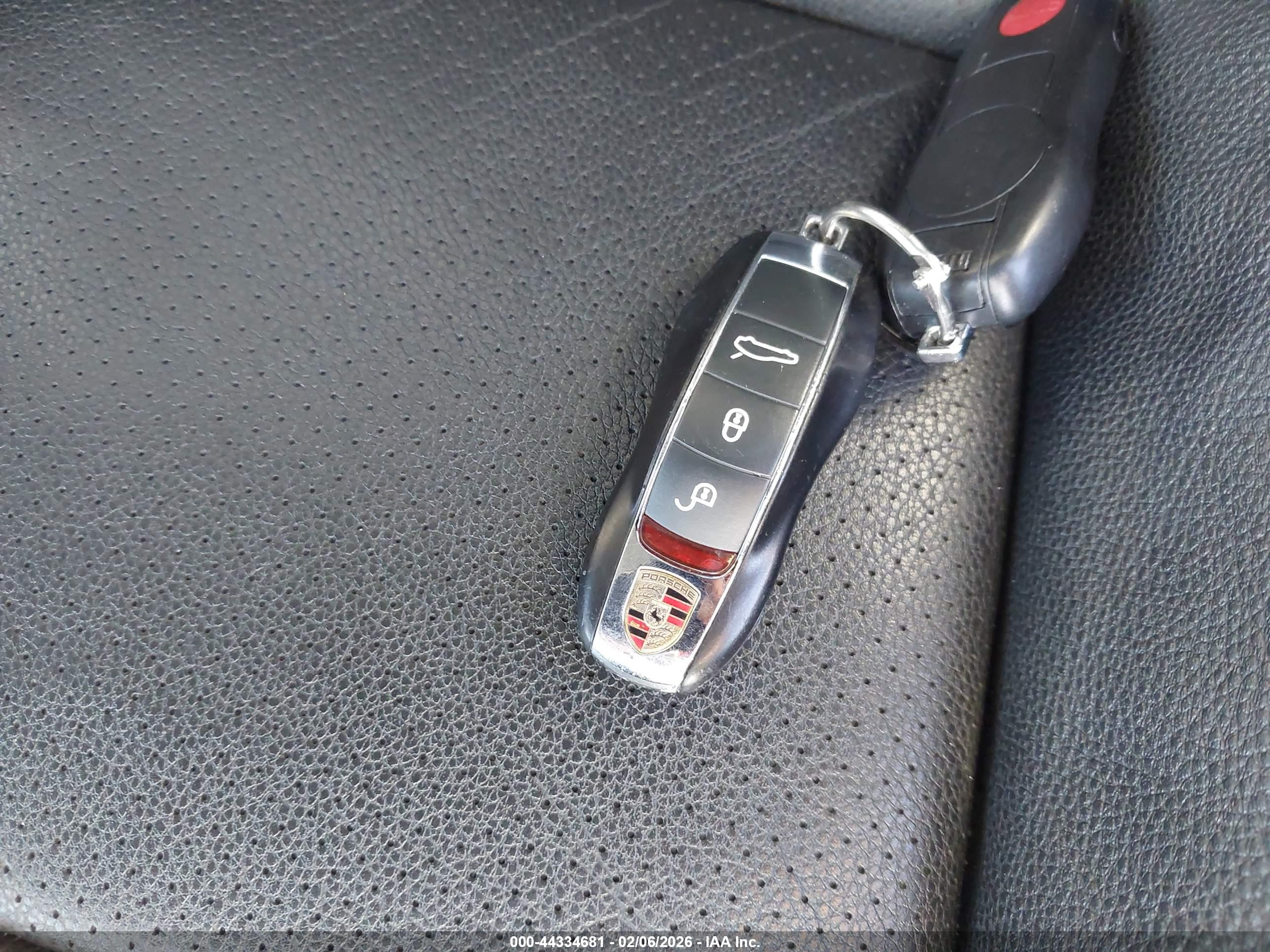 PORSCHE PANAMERA image 11