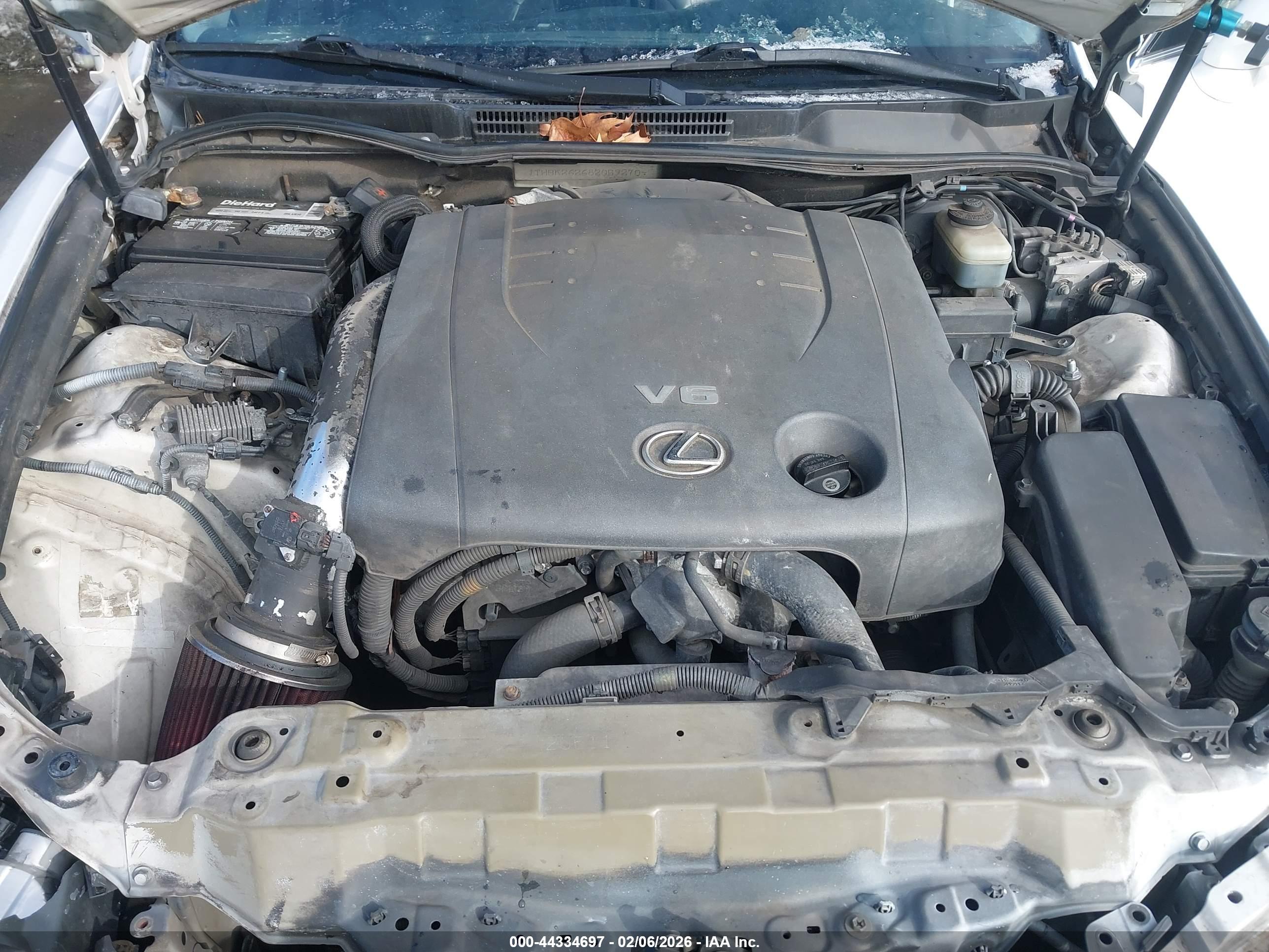 LEXUS IS image 10