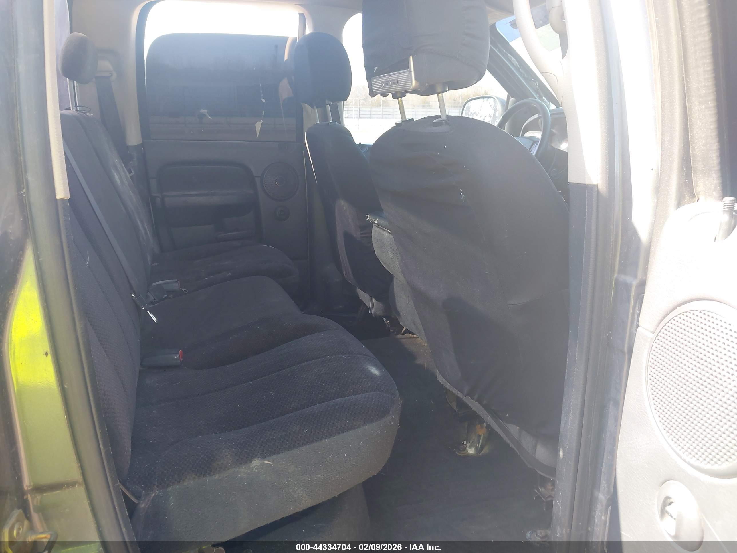 DODGE RAM image 8
