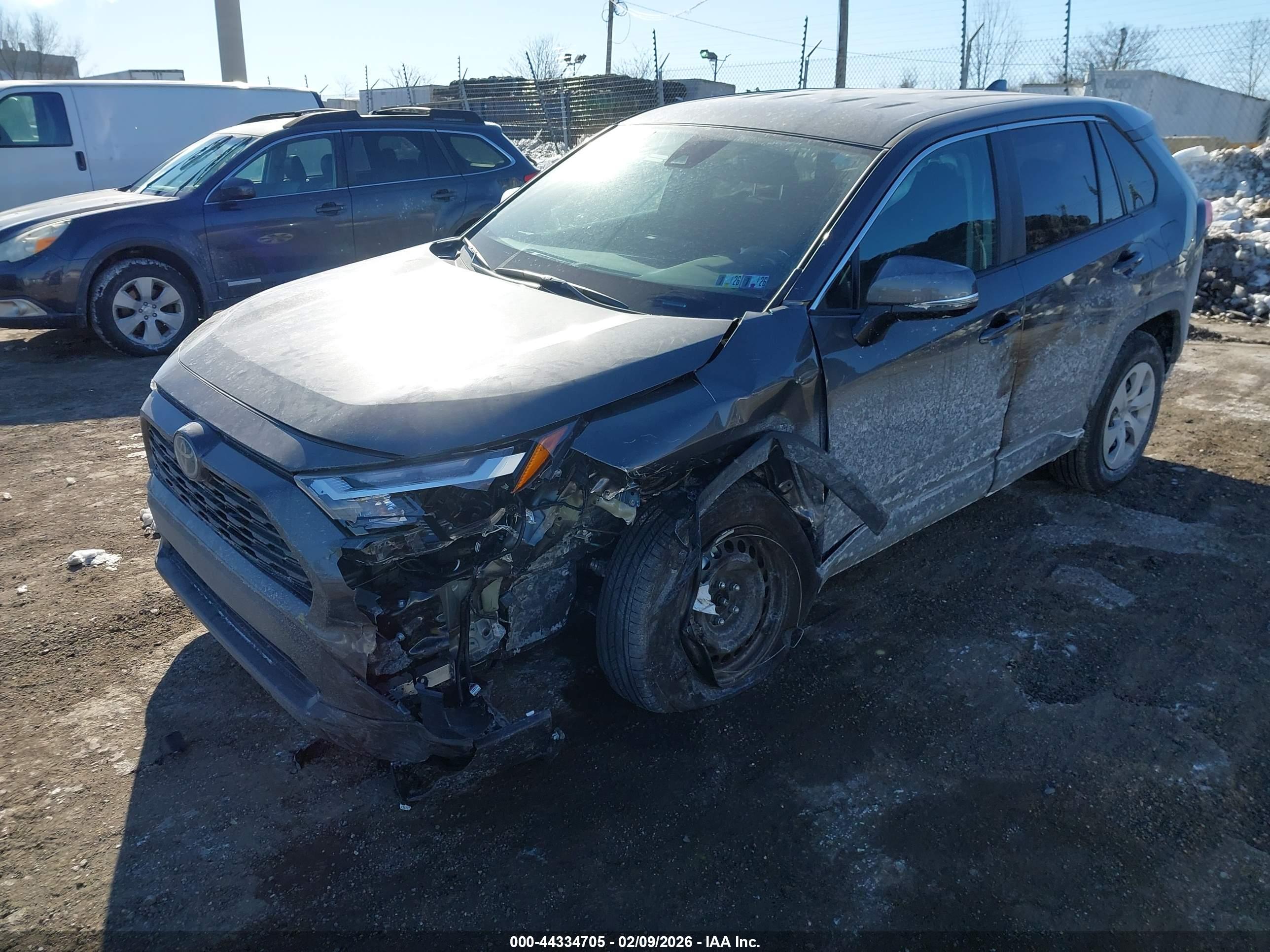 TOYOTA RAV4 image 6