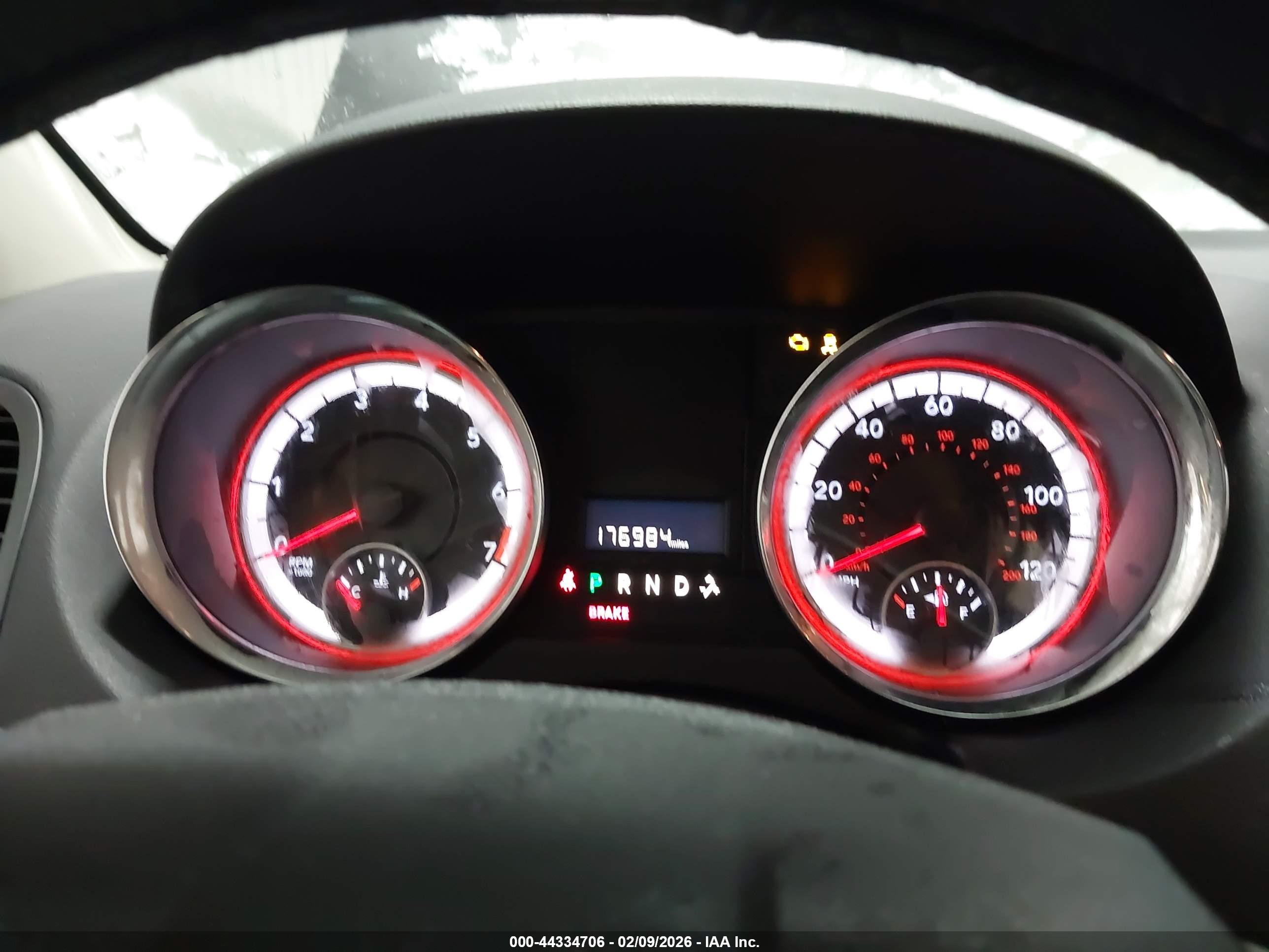 DODGE GRAND image 7