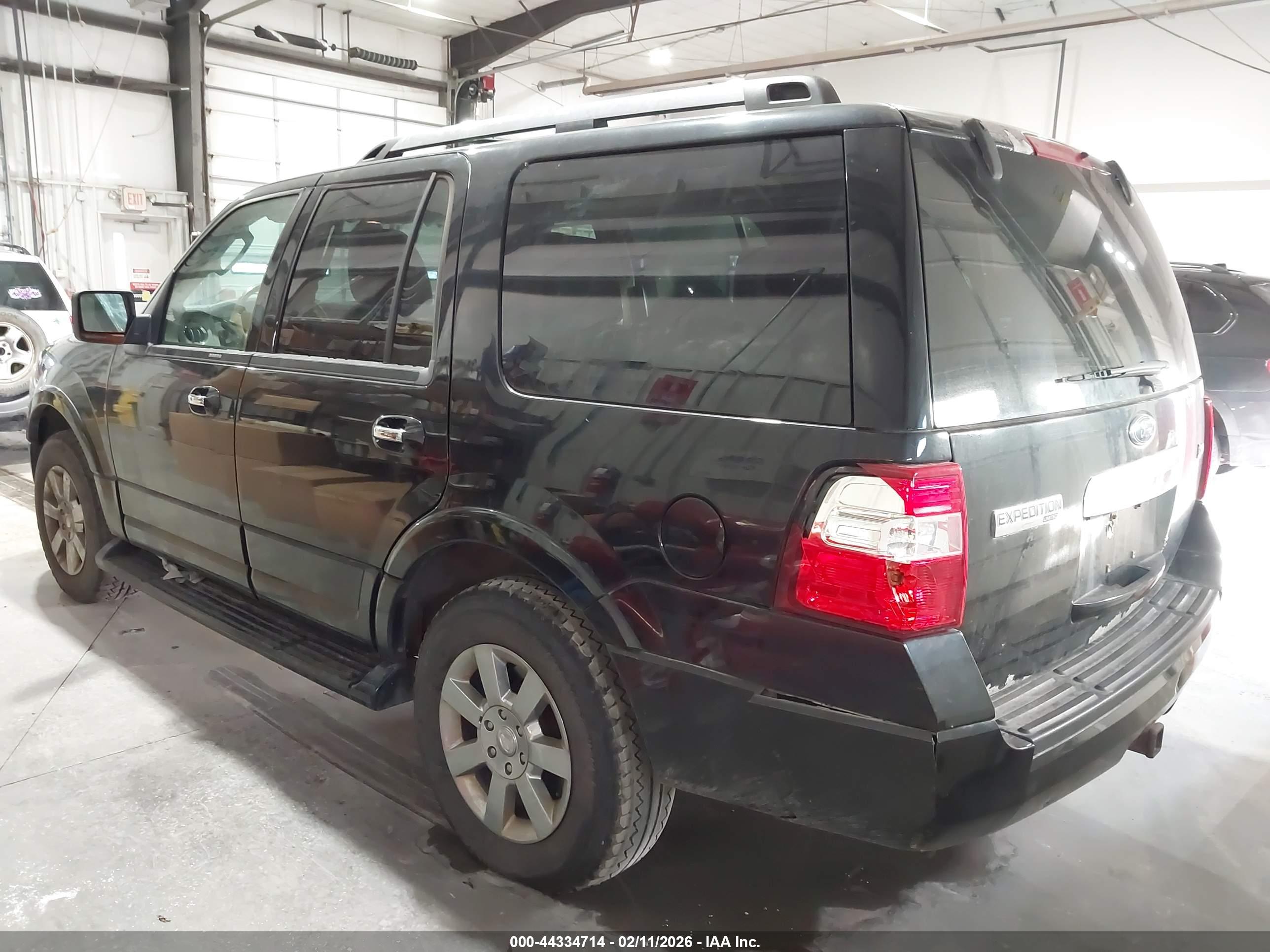 FORD EXPEDITION image 3