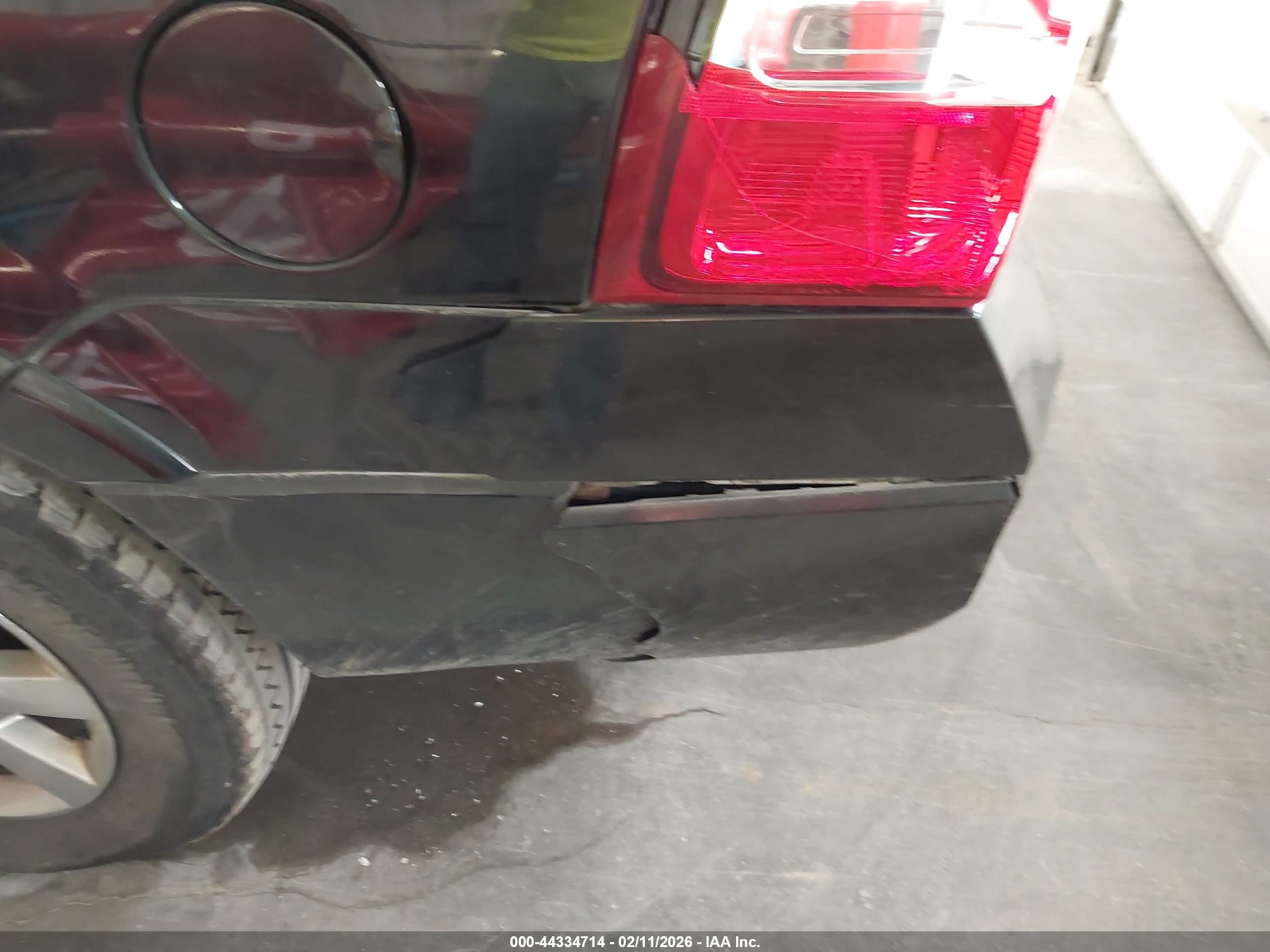 FORD EXPEDITION image 6