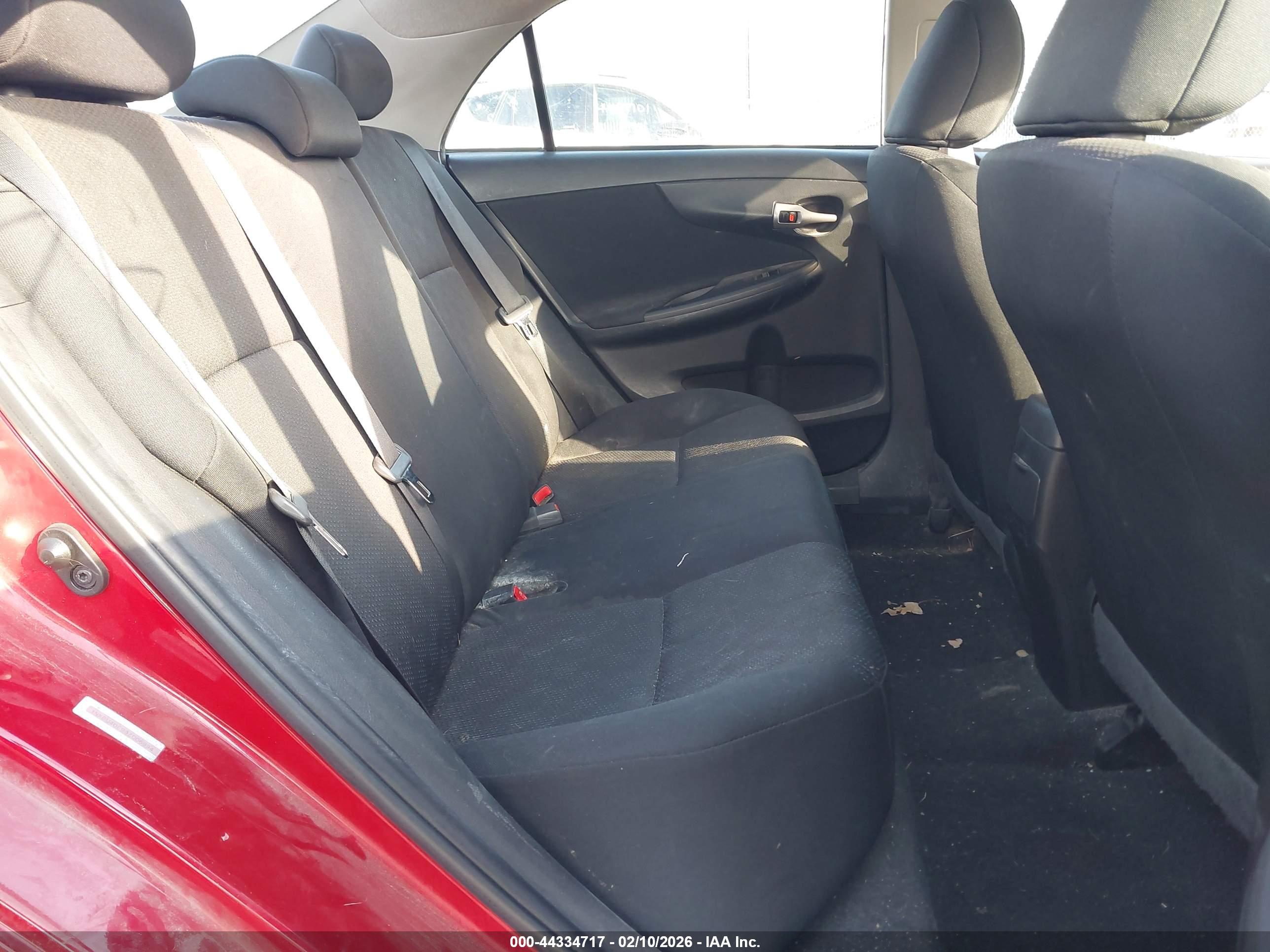 TOYOTA COROLLA image 8