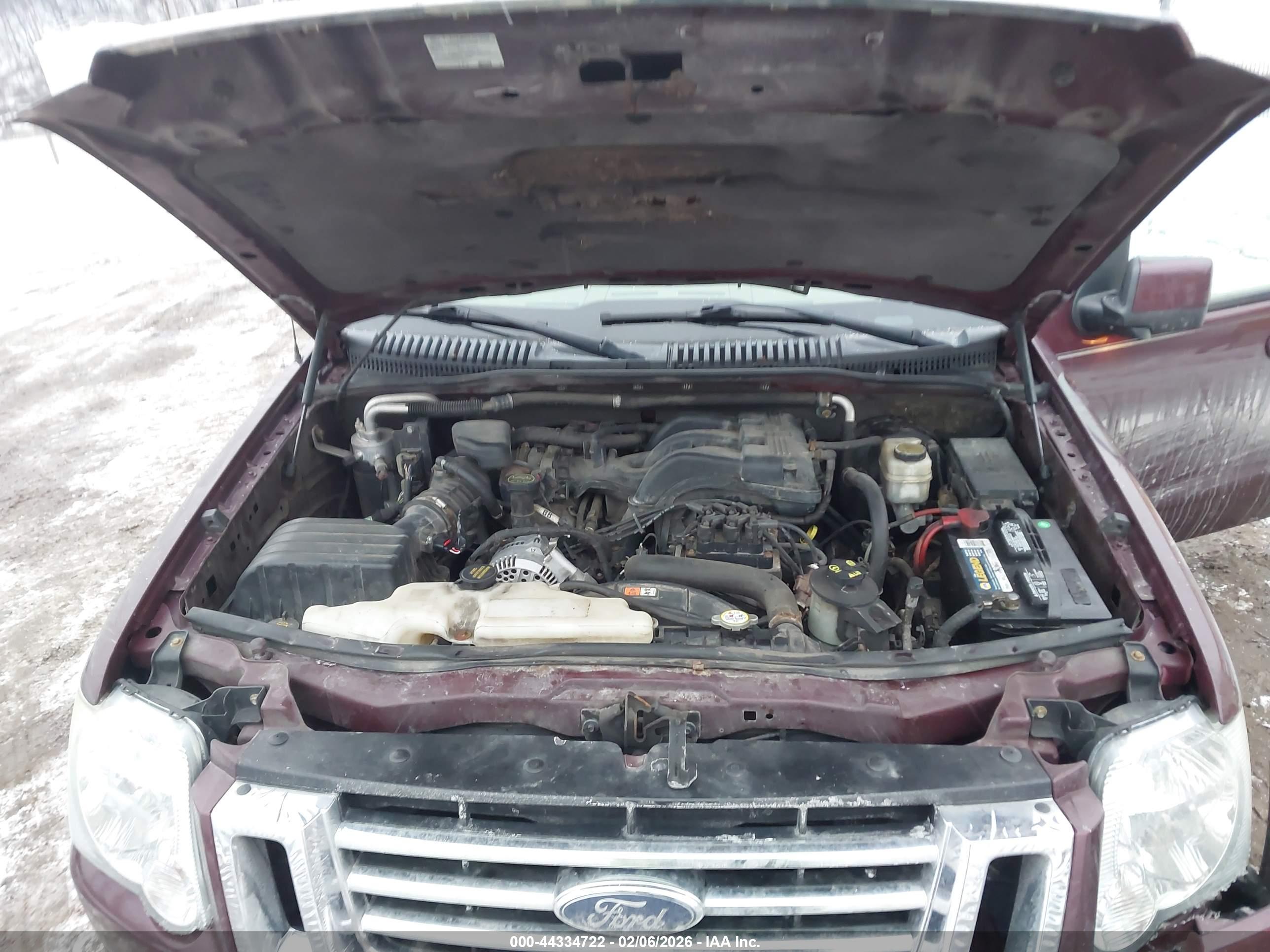 FORD EXPLORER image 10