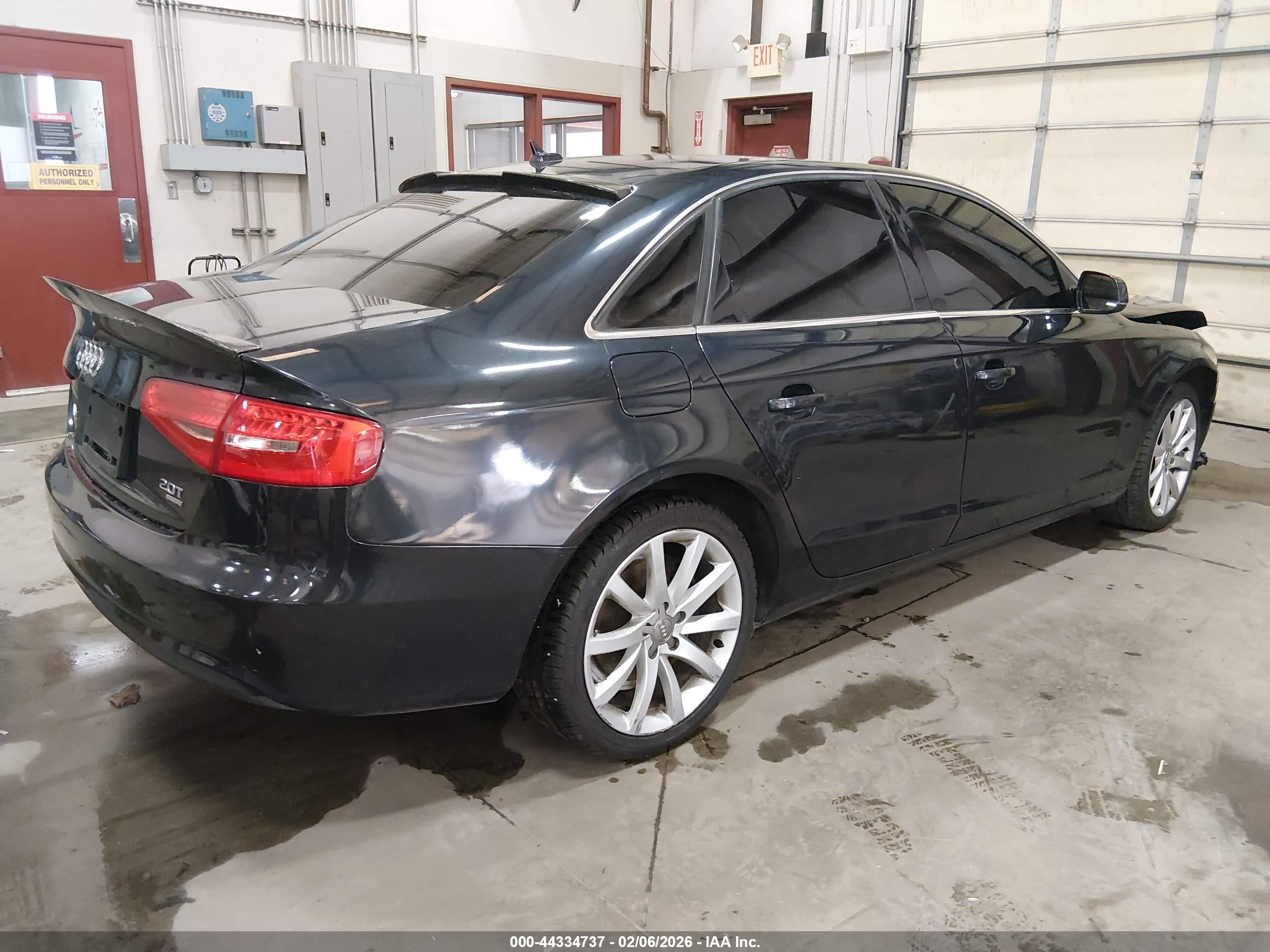 AUDI A4 image 4