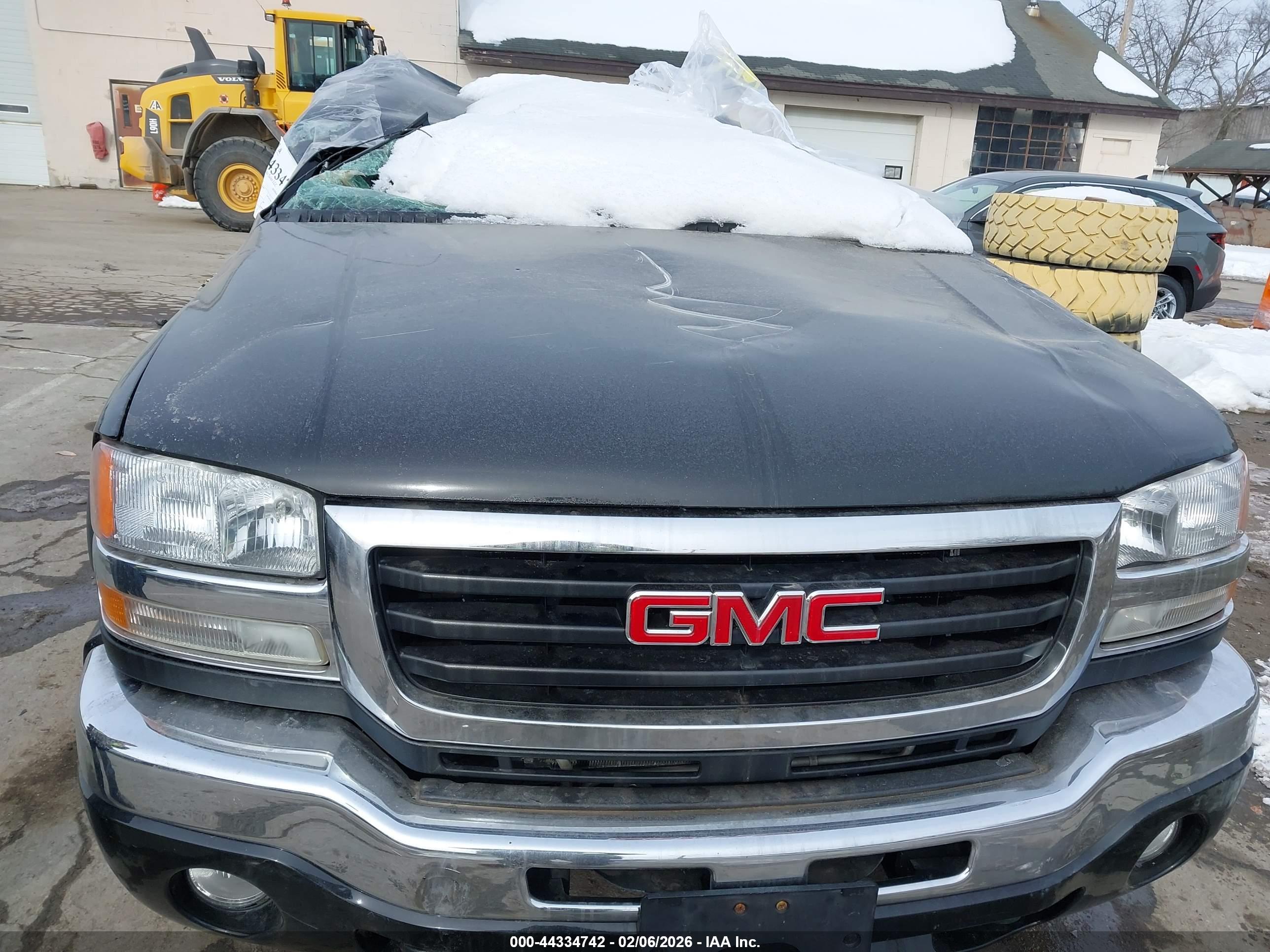 GMC SIERRA image 10