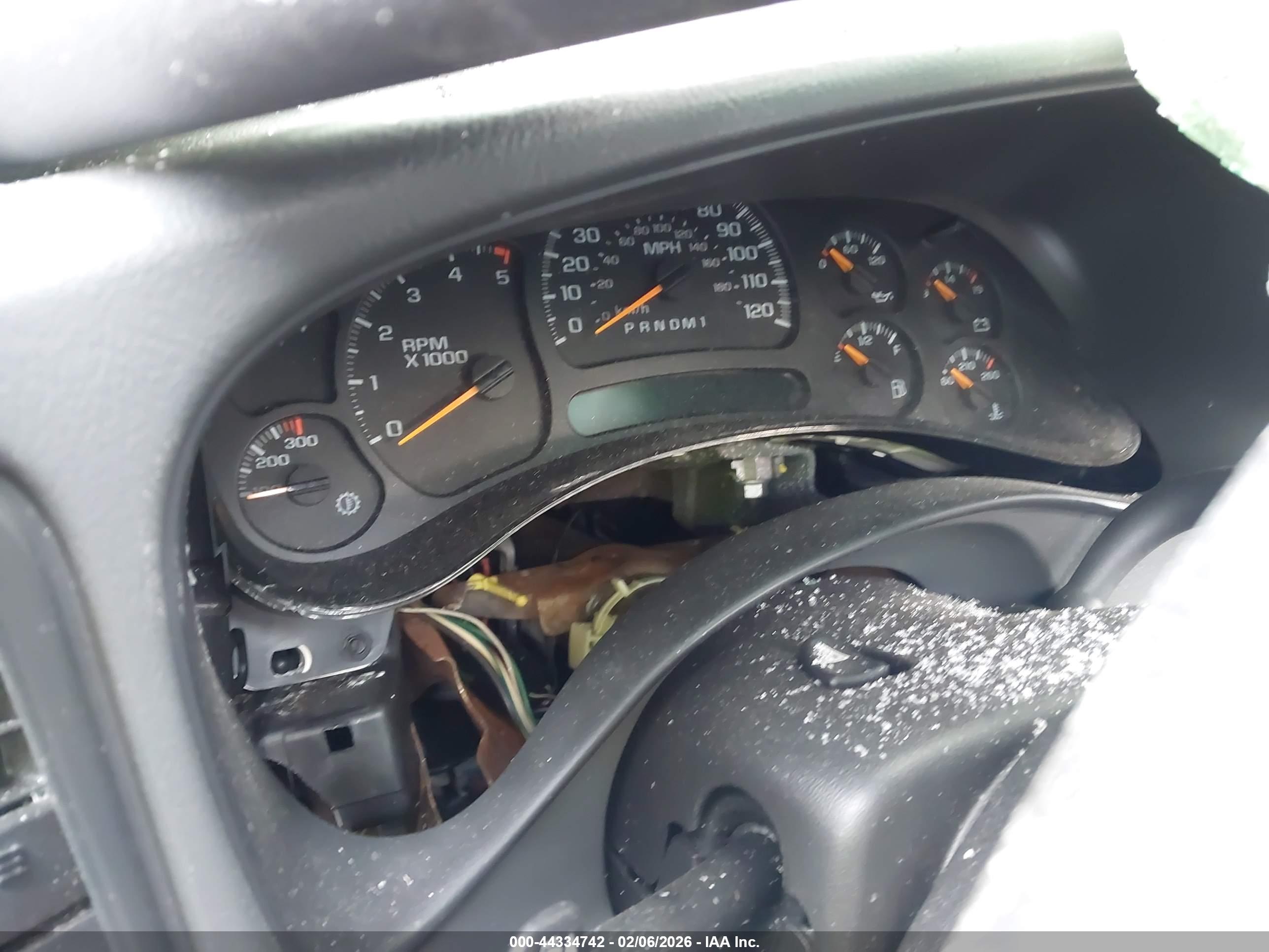 GMC SIERRA image 7