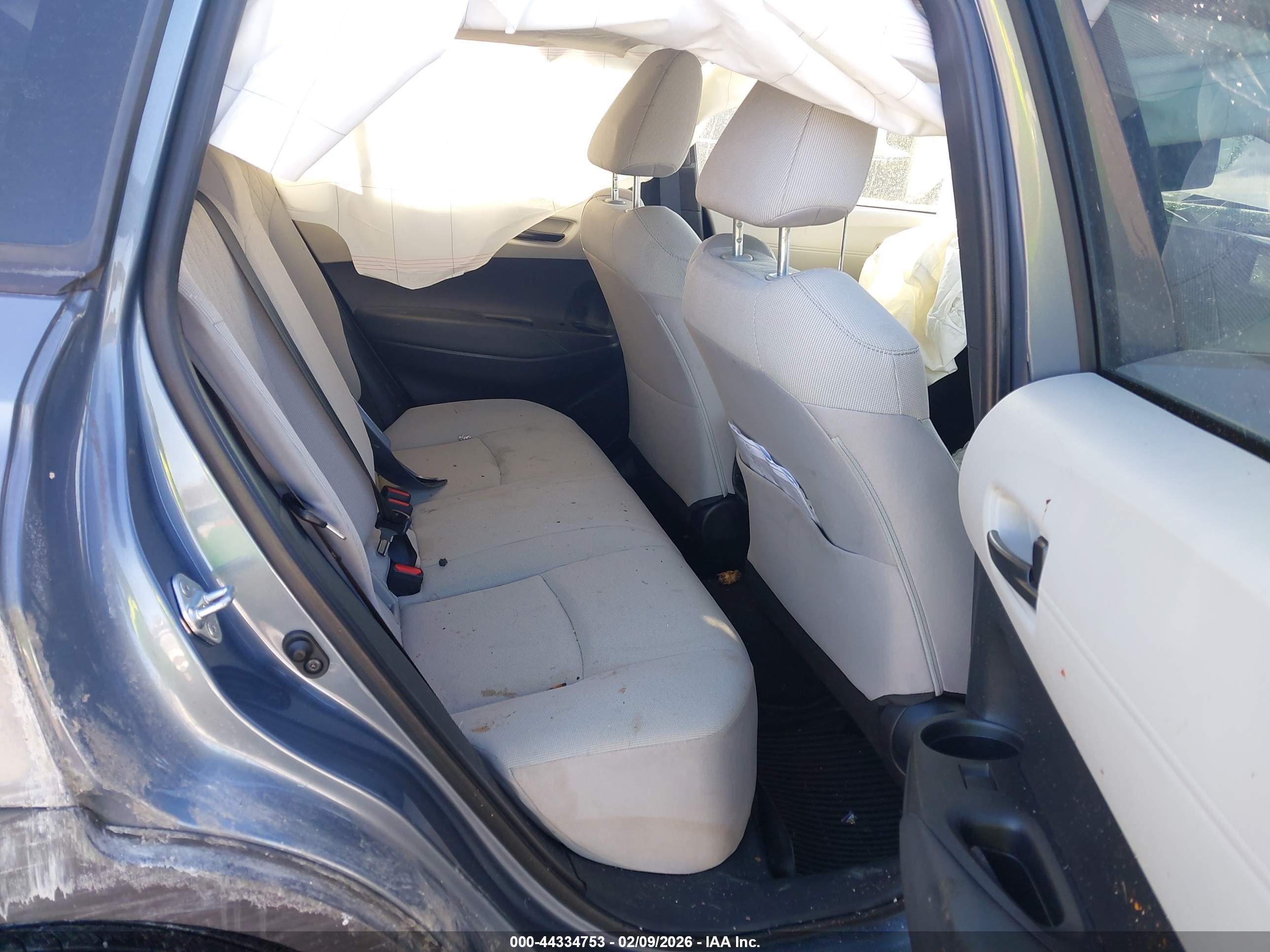 TOYOTA COROLLA image 8