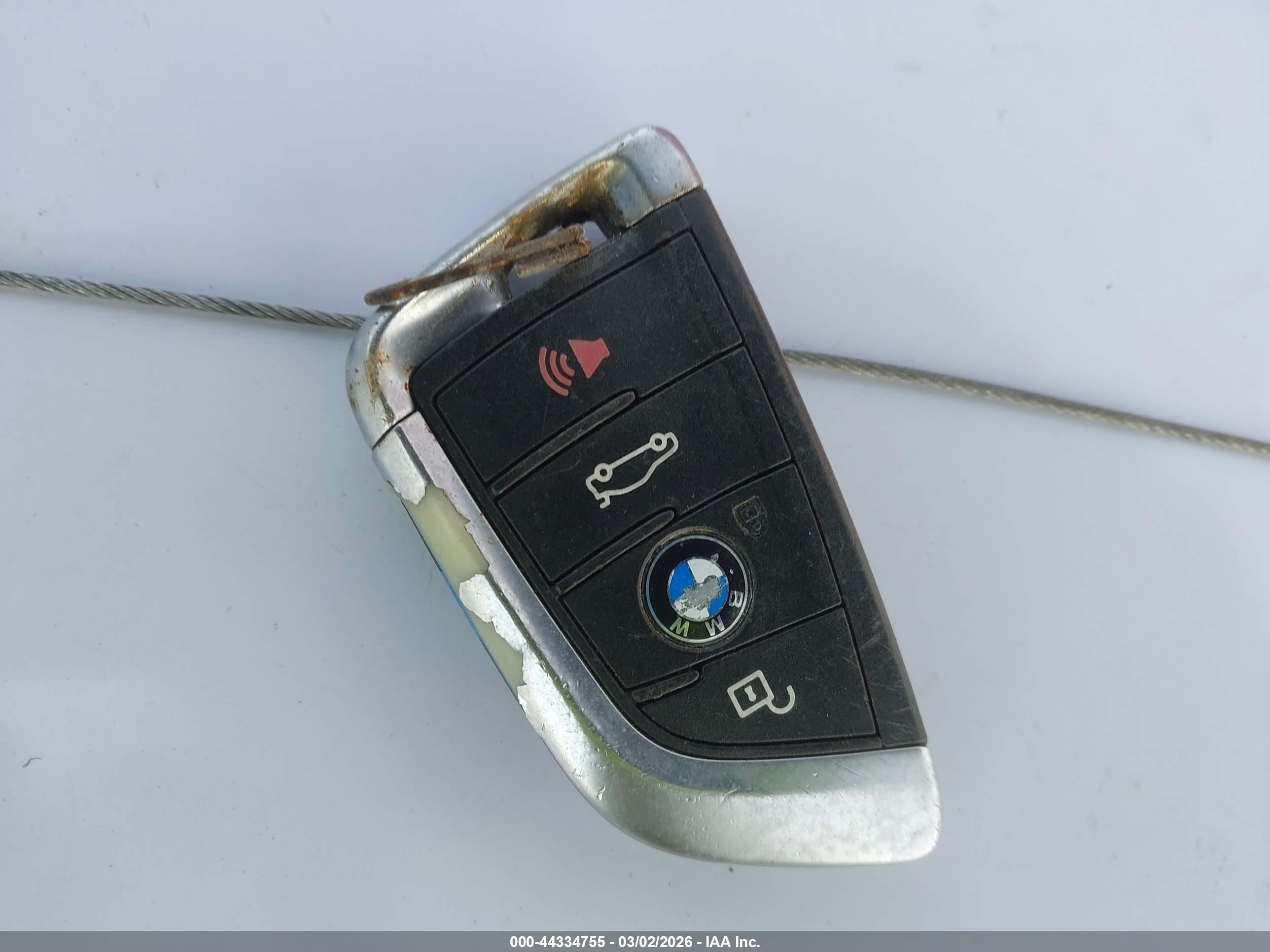 BMW X6 image 11