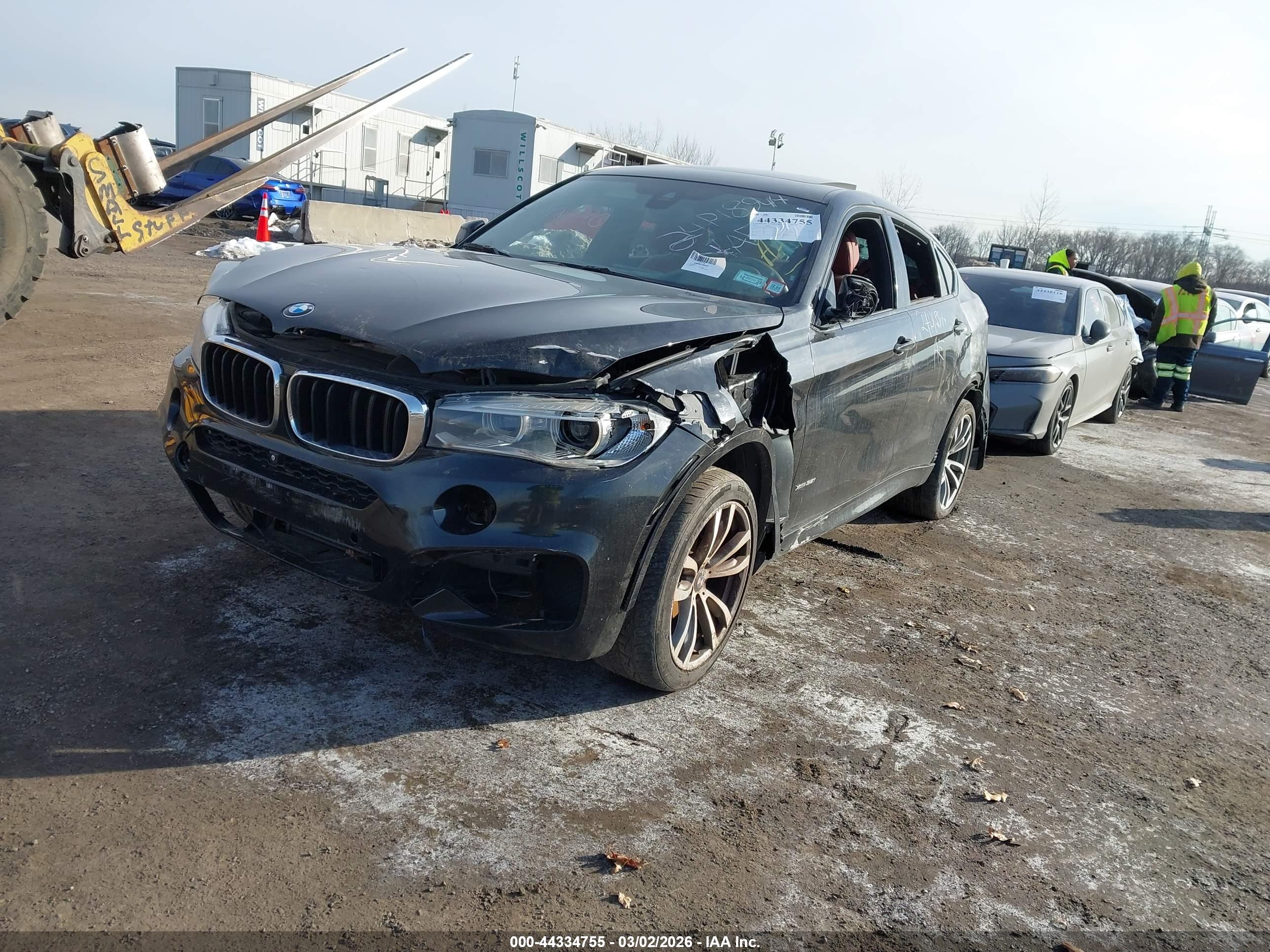 BMW X6 image 2