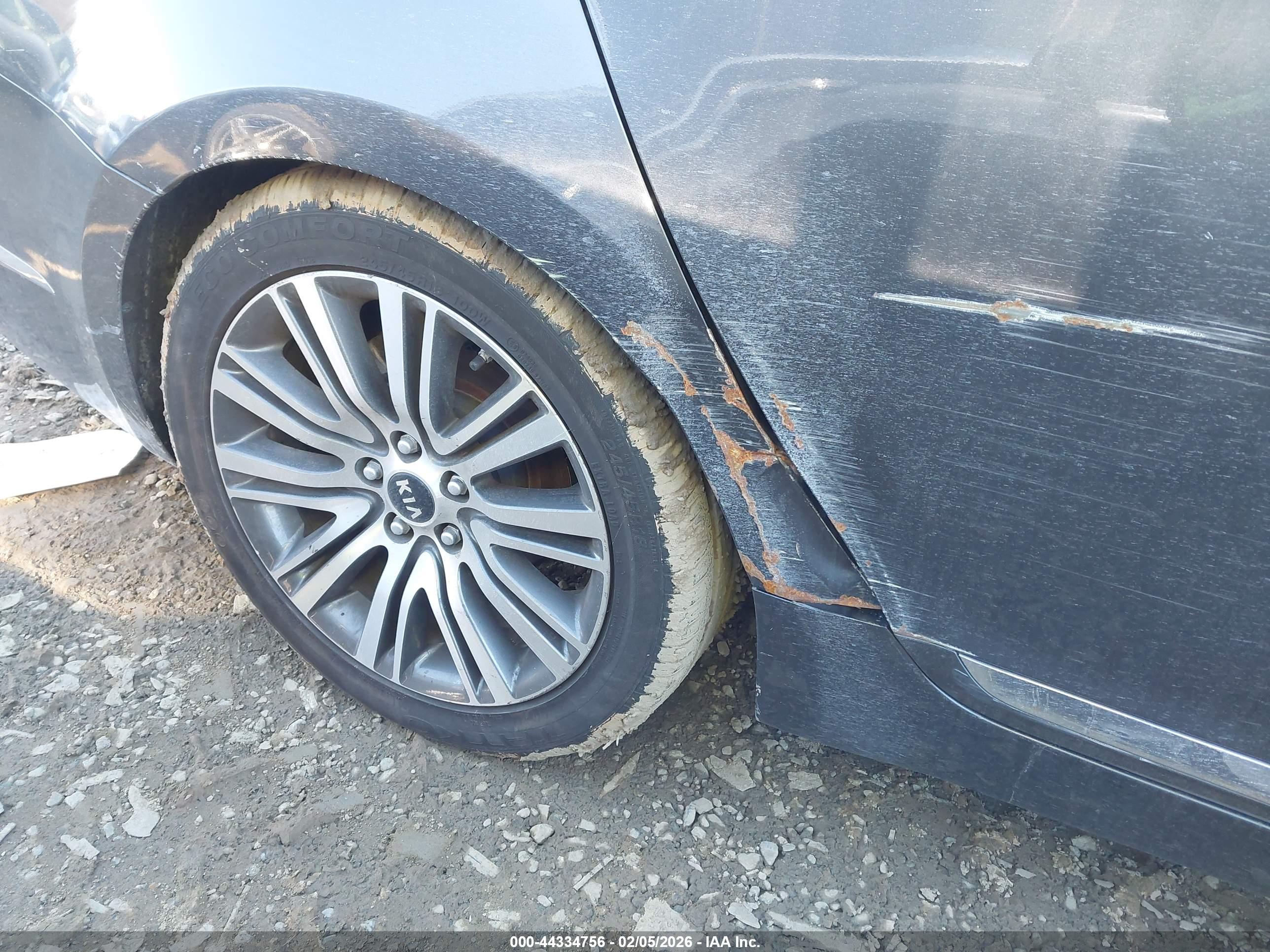 KIA CADENZA image 6