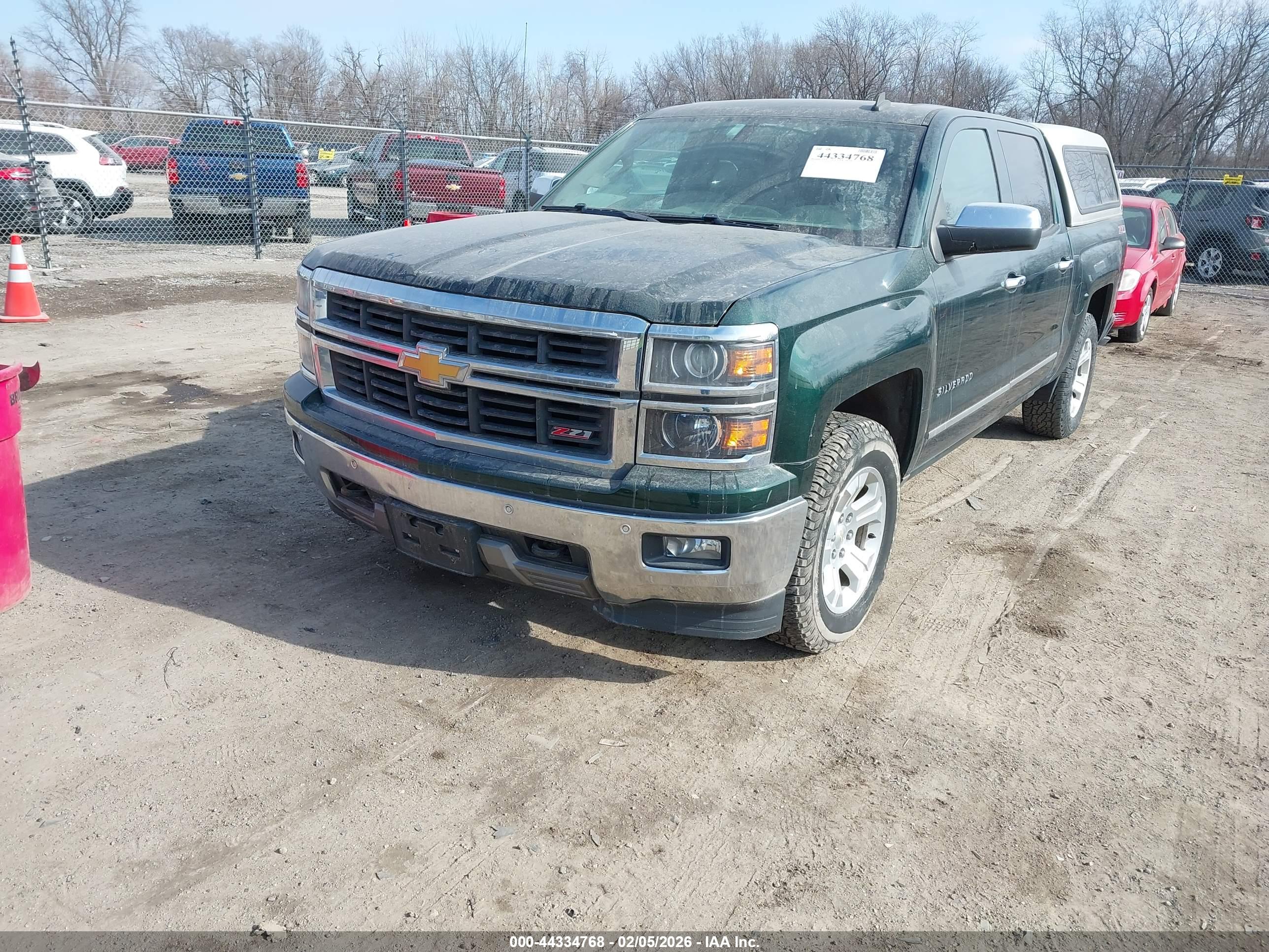 CHEVROLET SILVERADO image 2