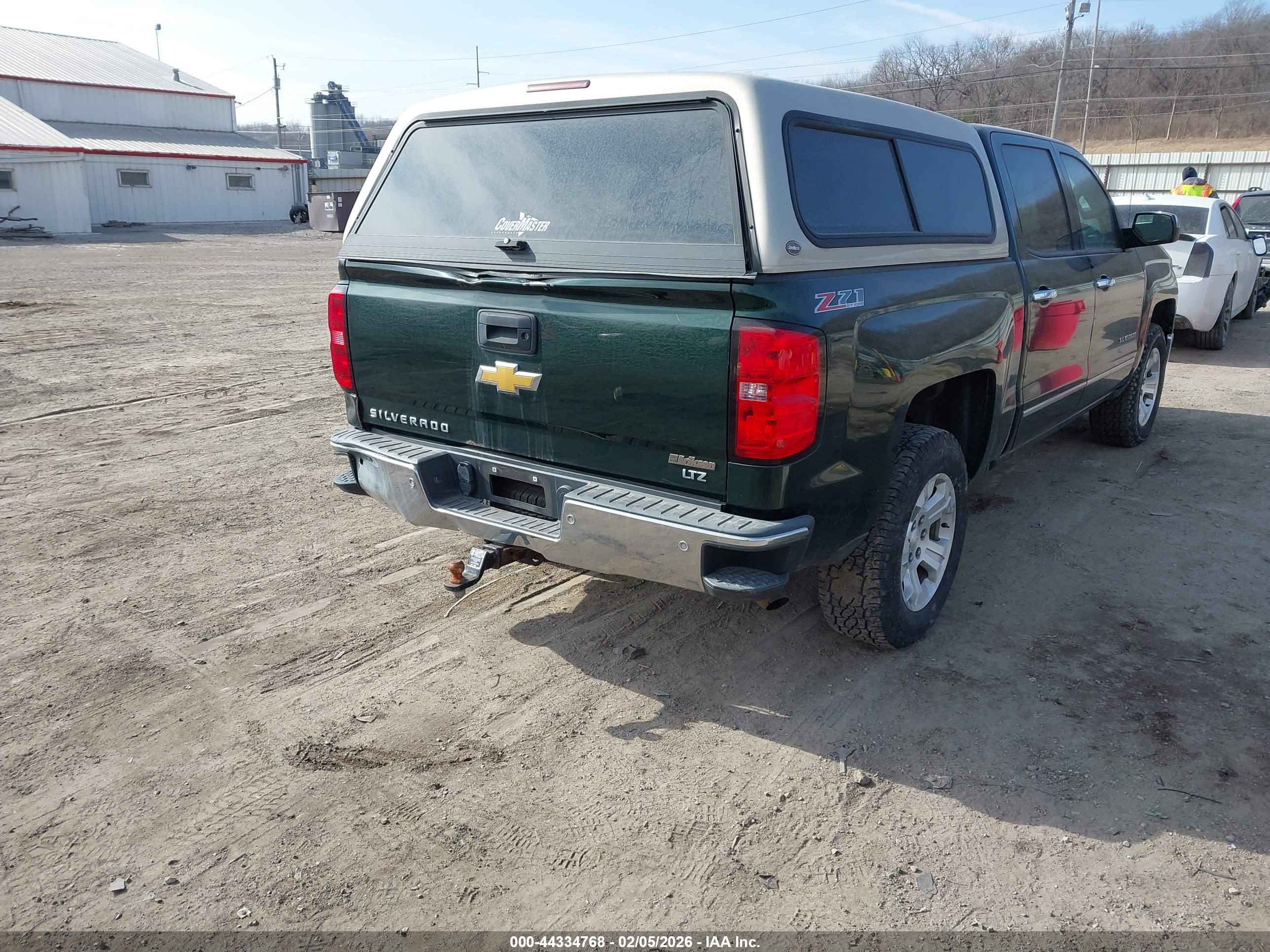 CHEVROLET SILVERADO image 4