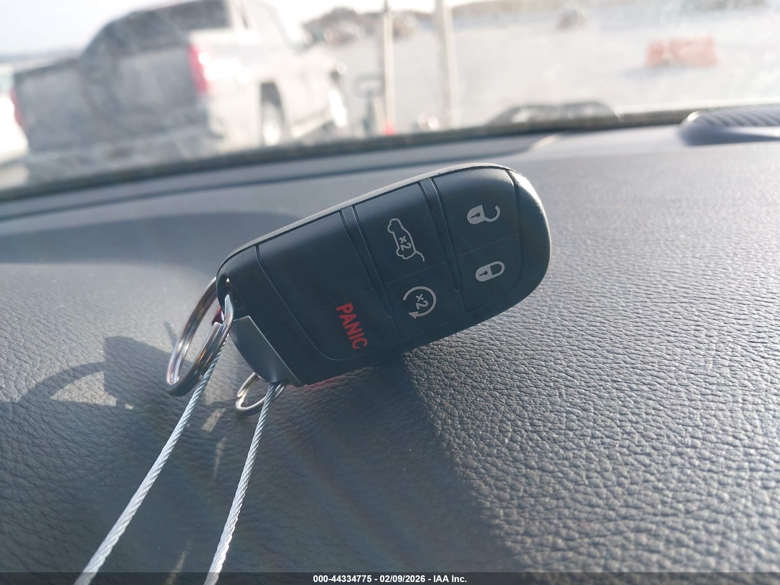 JEEP GRAND image 11