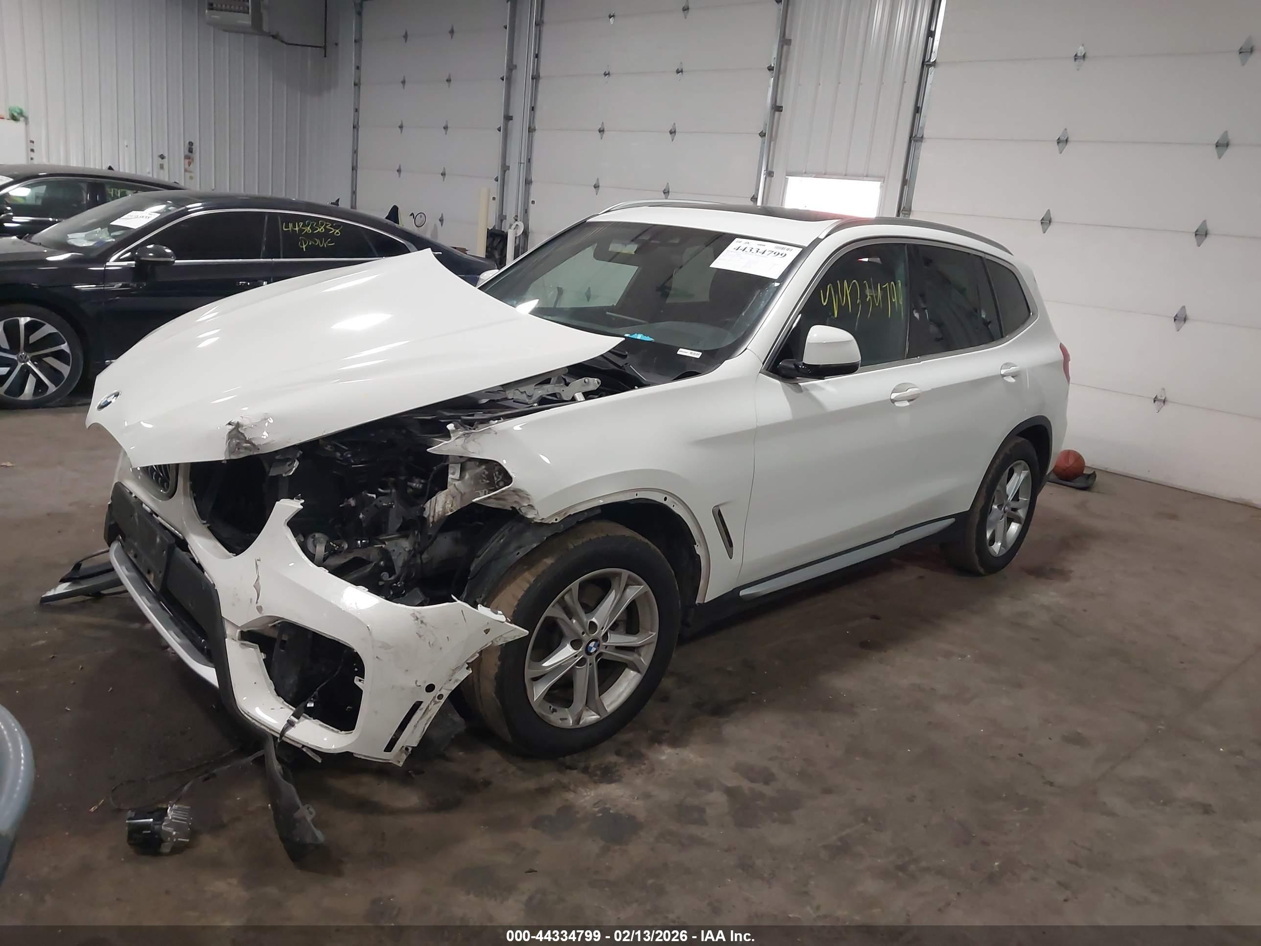 BMW X3 image 2