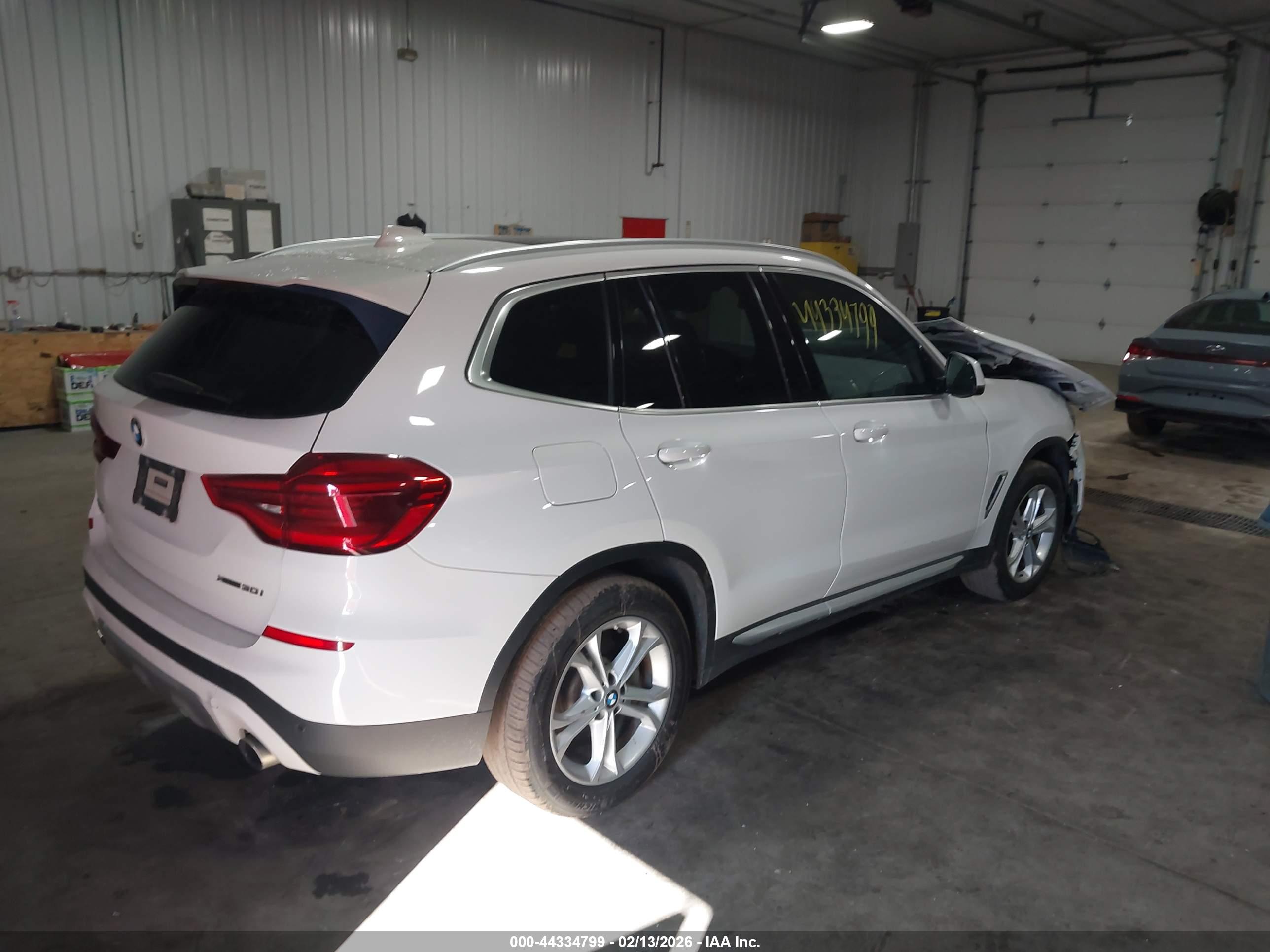 BMW X3 image 4