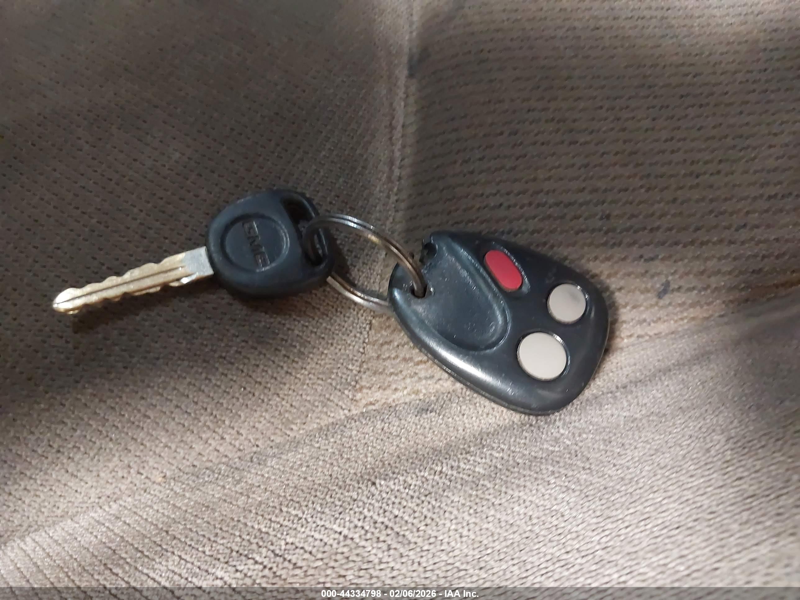 GMC SIERRA image 11