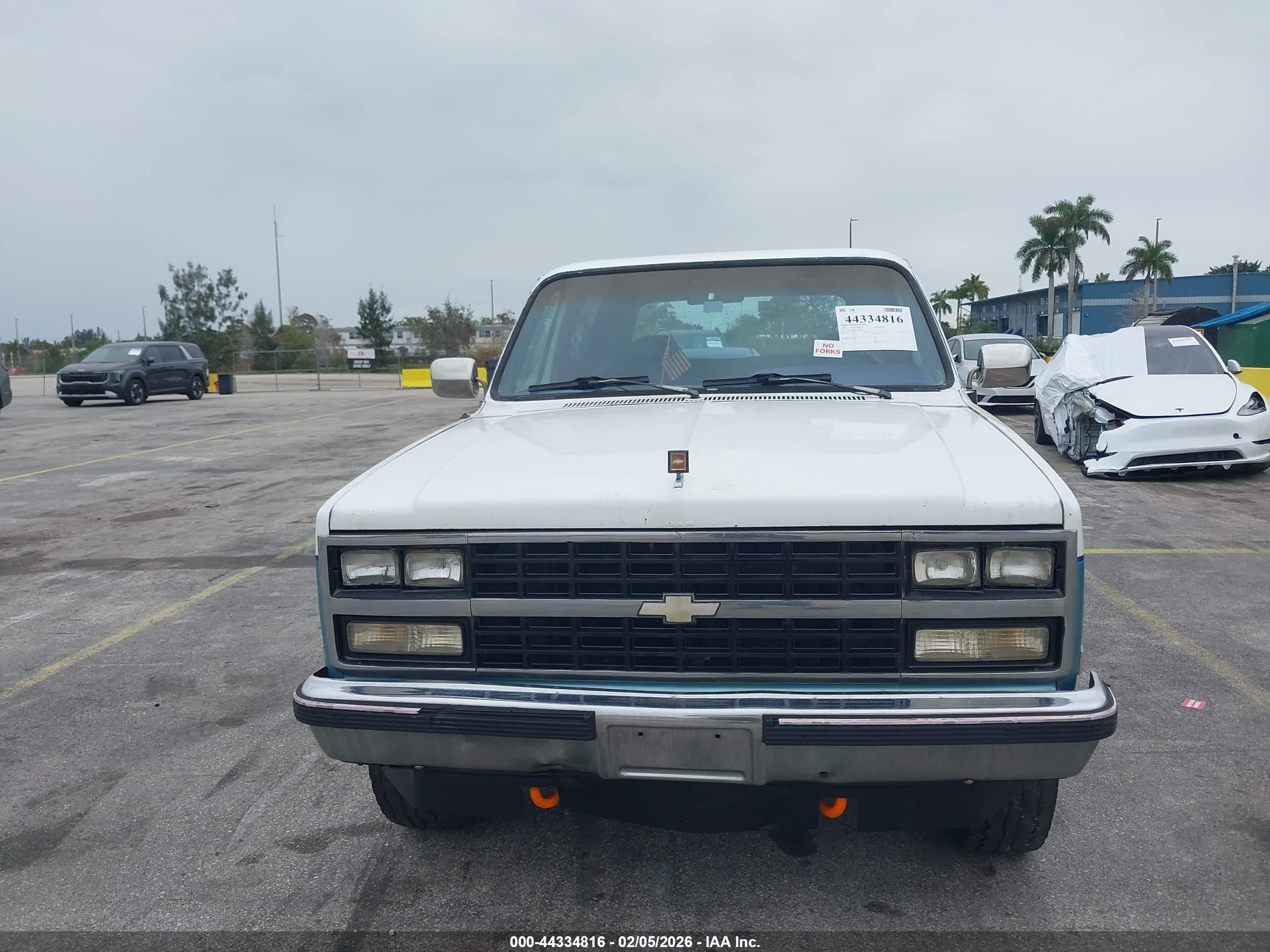 CHEVROLET BLAZER image 6