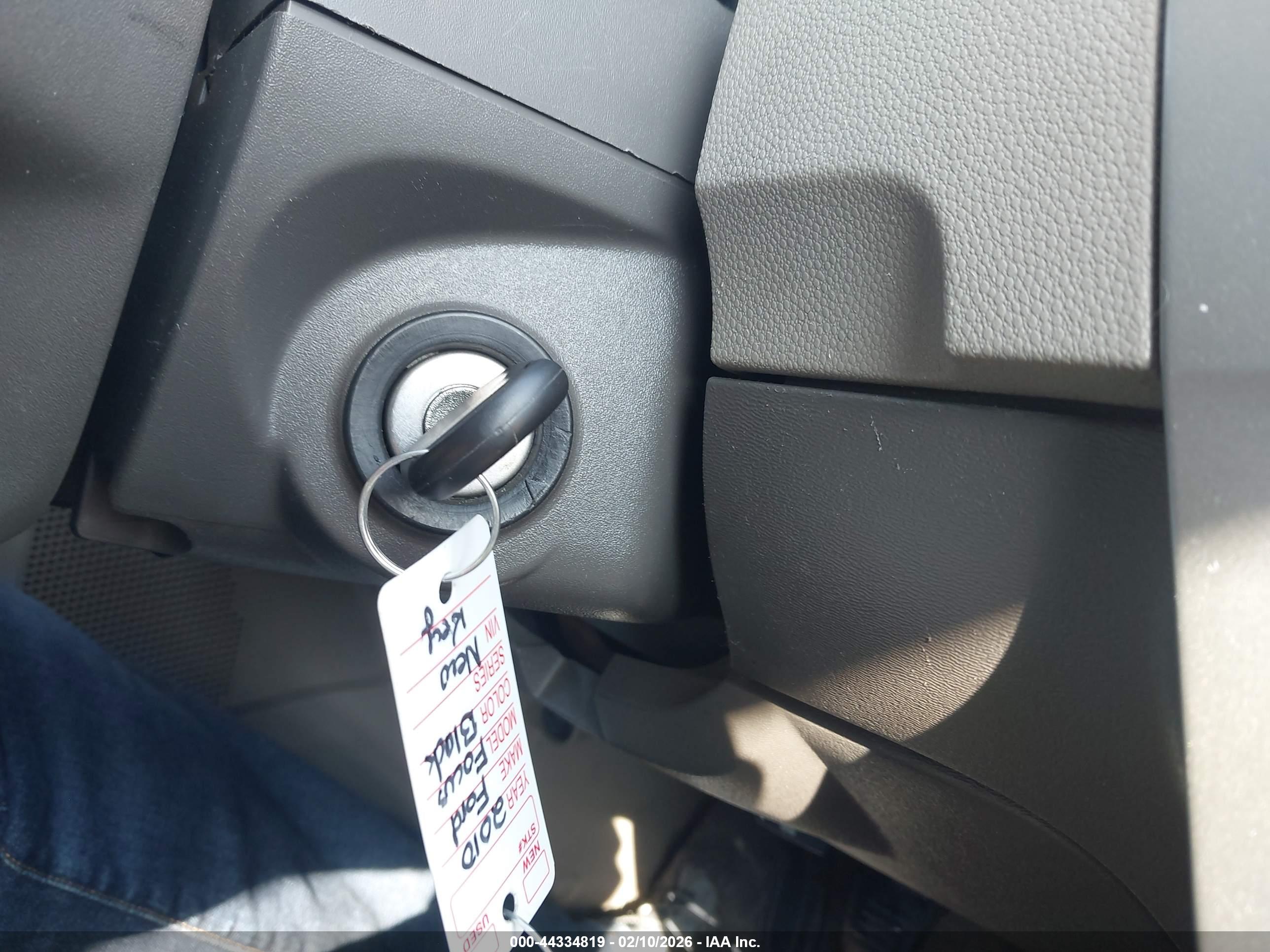 FORD FOCUS image 11