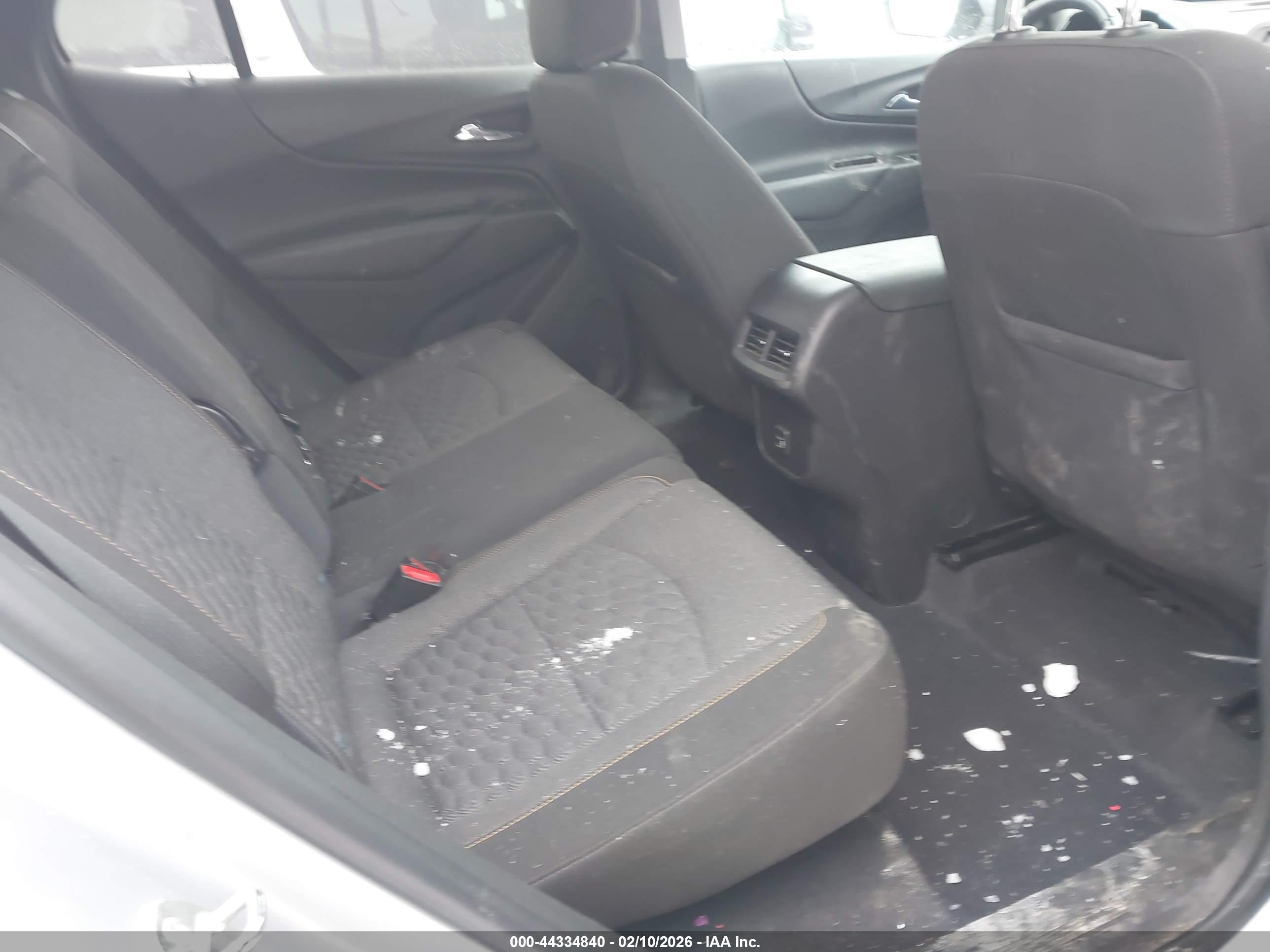 CHEVROLET EQUINOX image 8