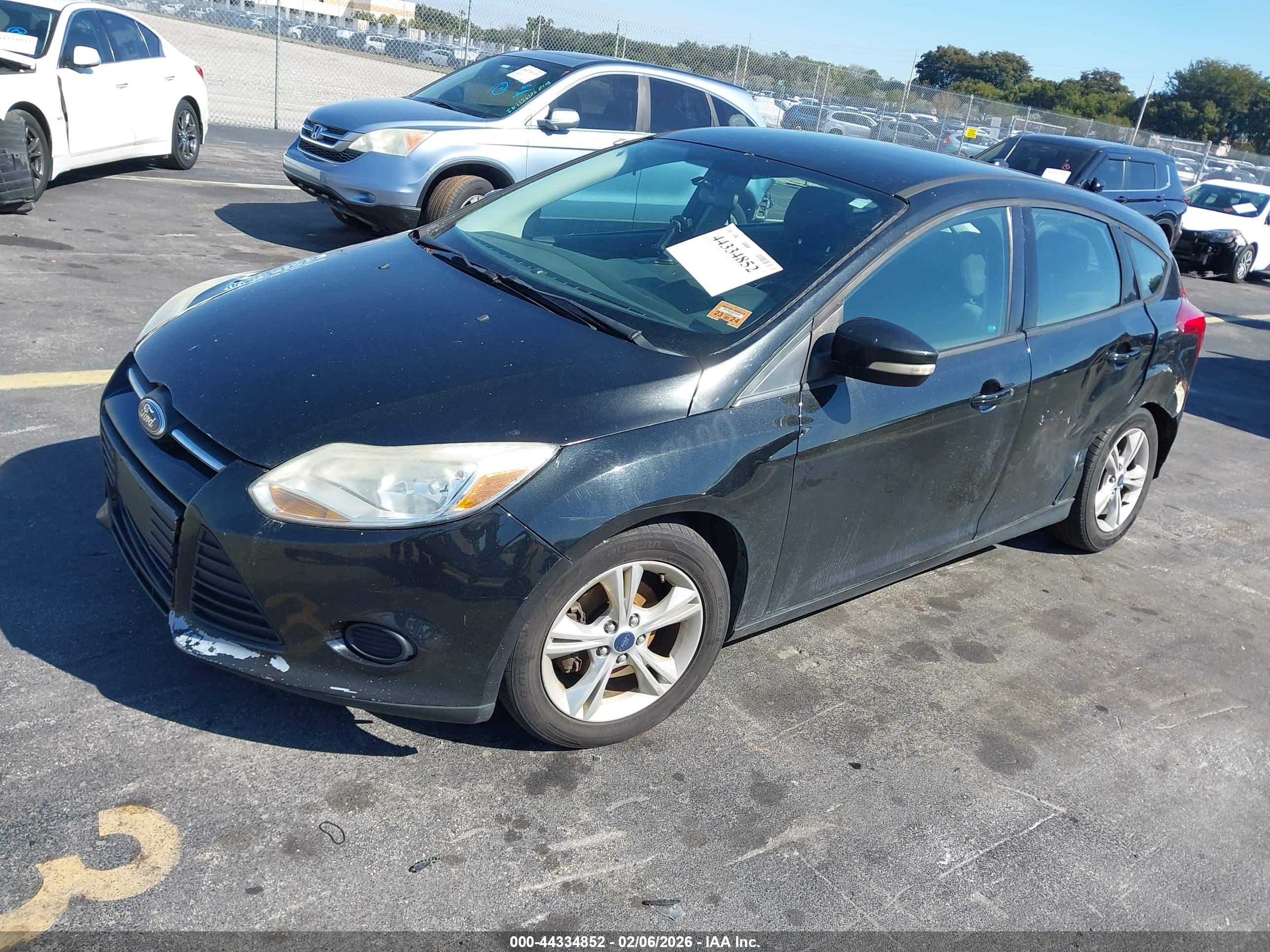 FORD FOCUS image 2