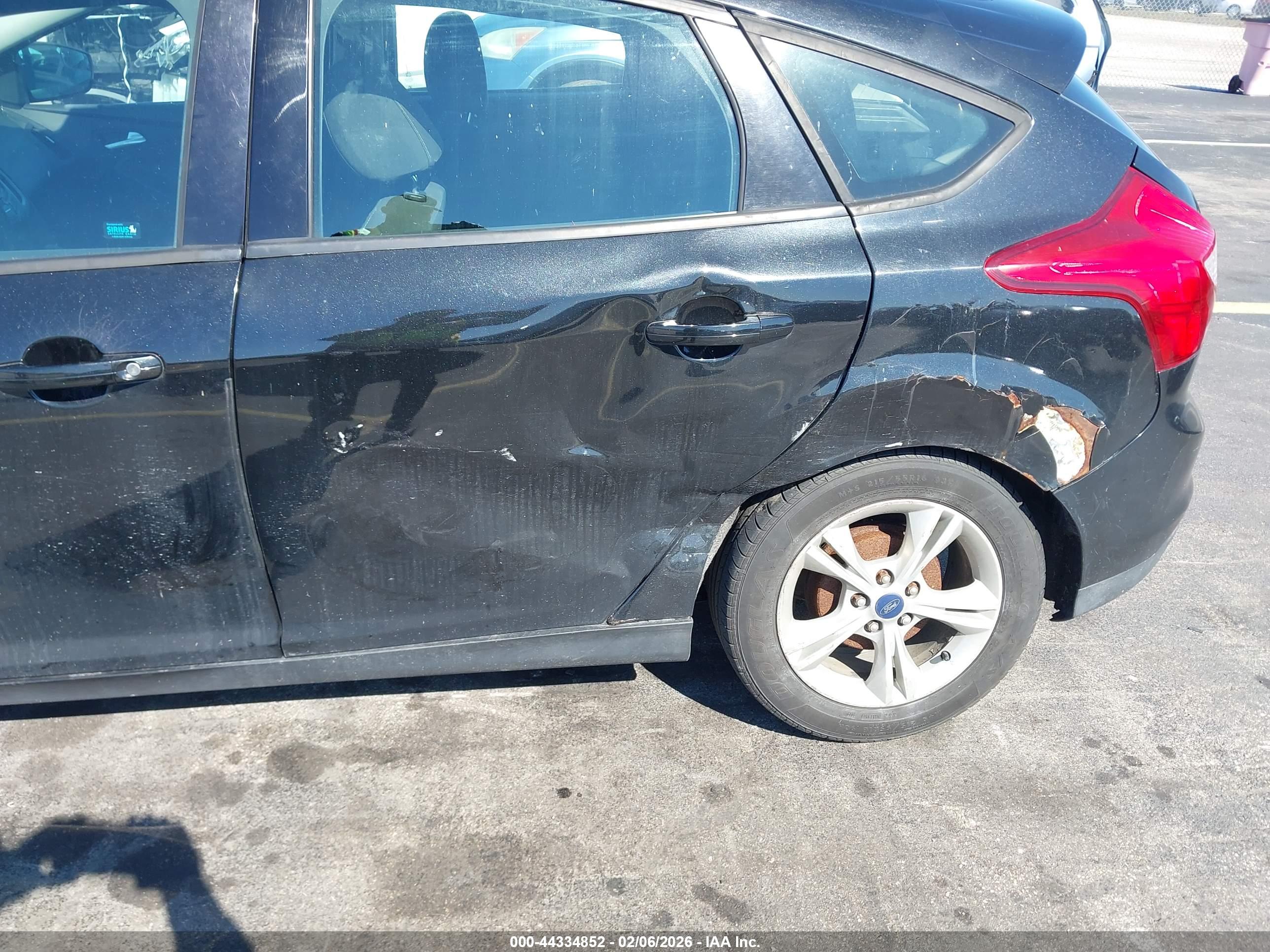 FORD FOCUS image 6