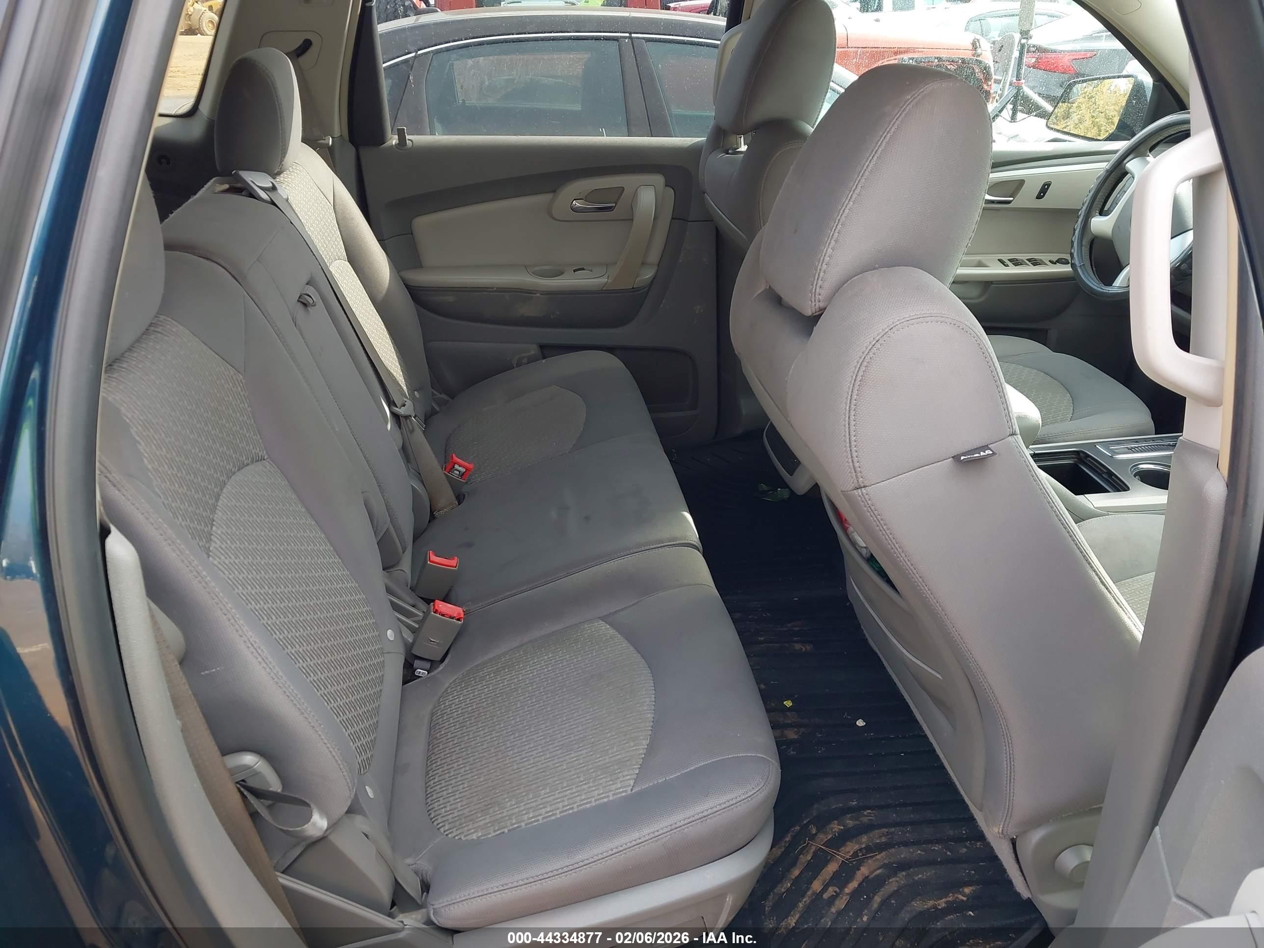 CHEVROLET TRAVERSE image 8