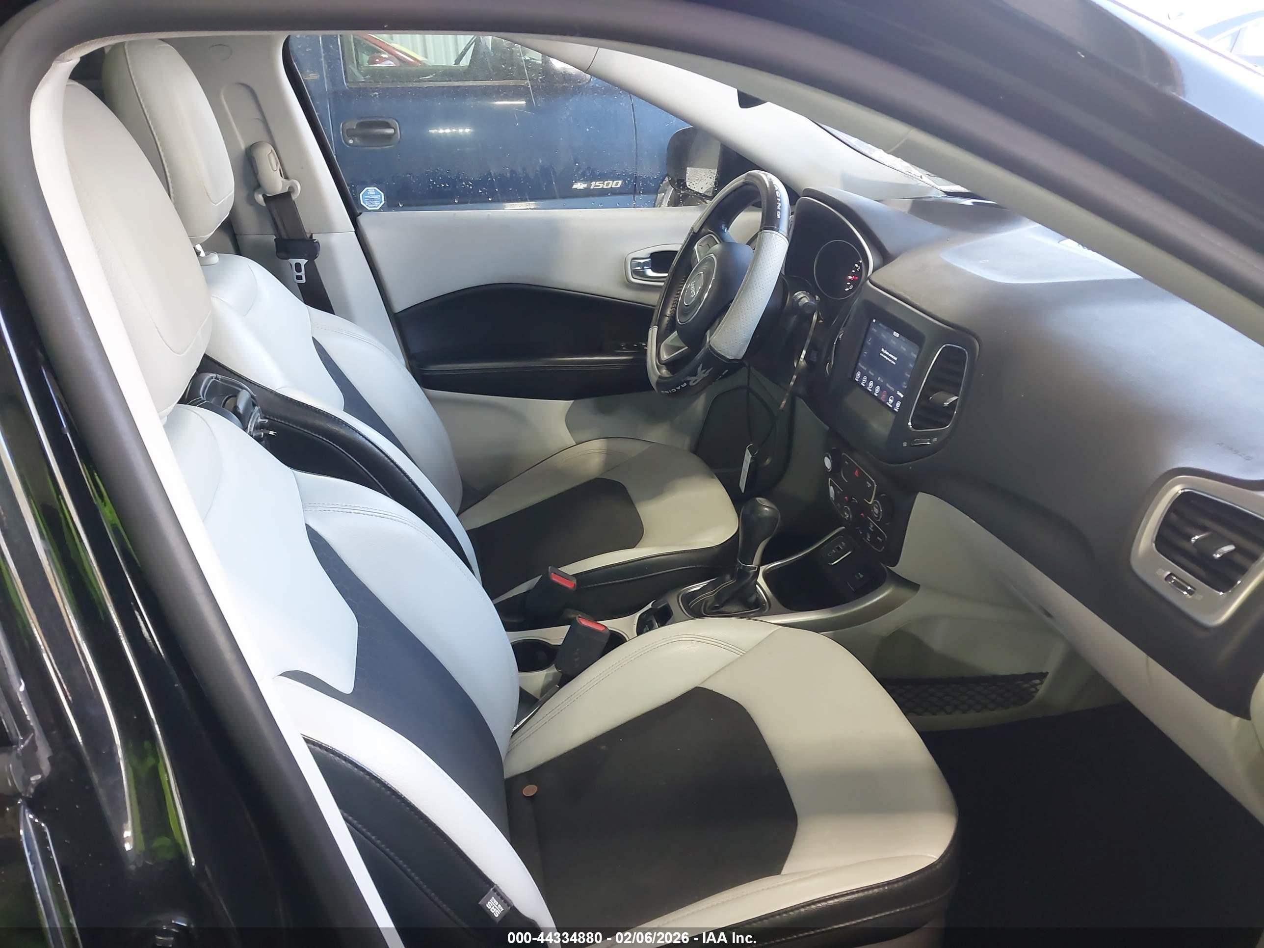 JEEP COMPASS image 5