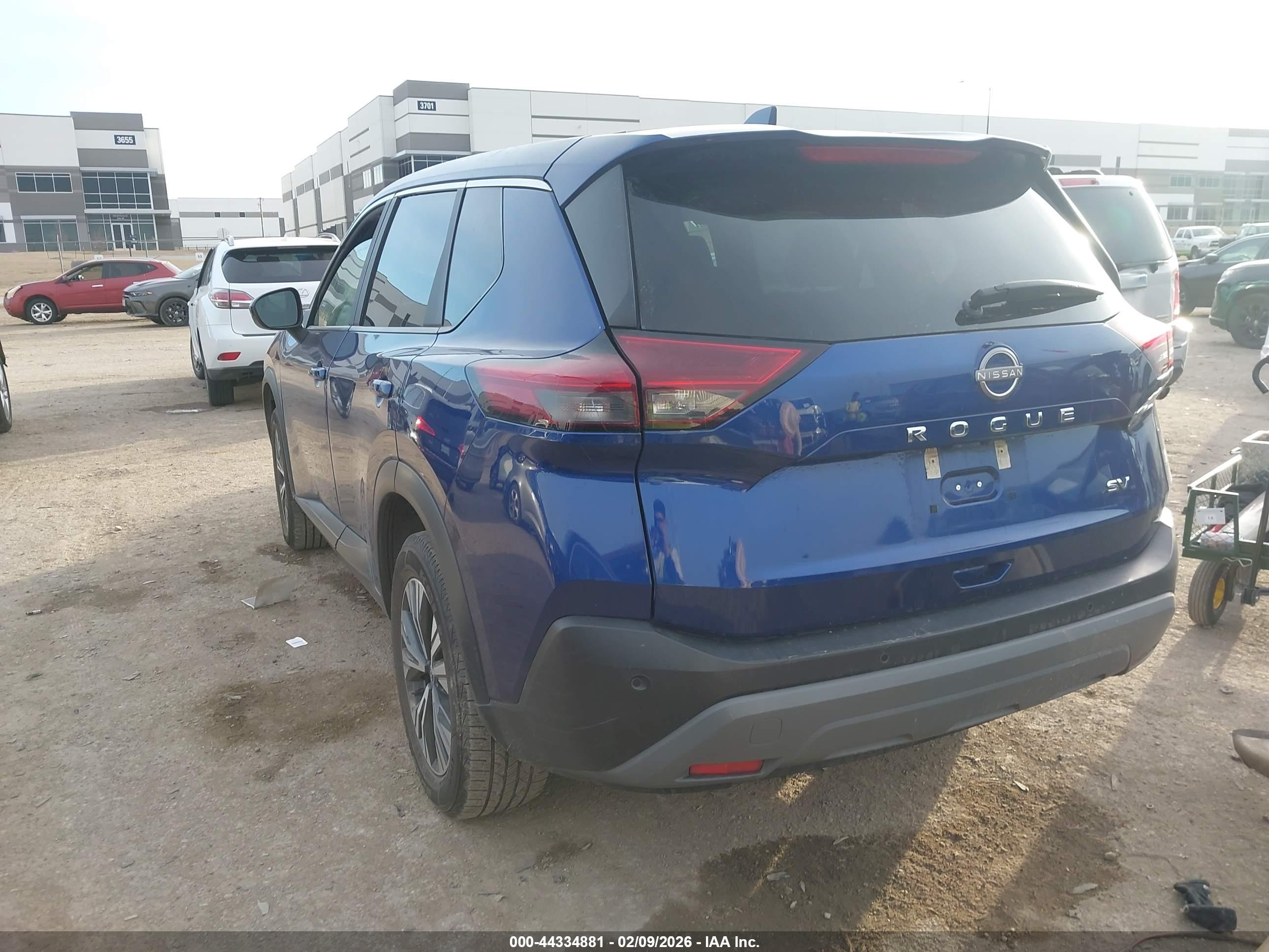 NISSAN ROGUE image 3