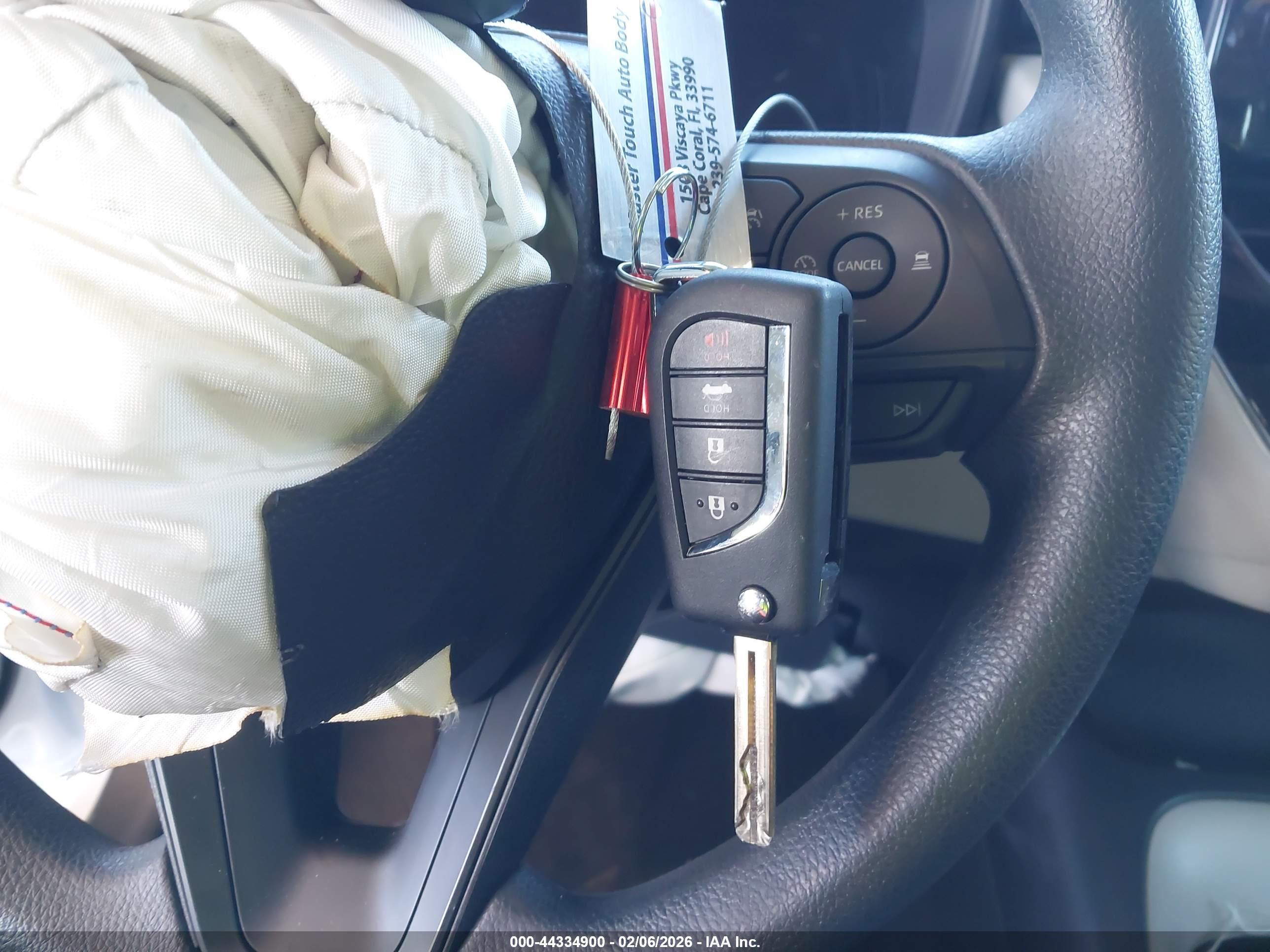 TOYOTA COROLLA image 11