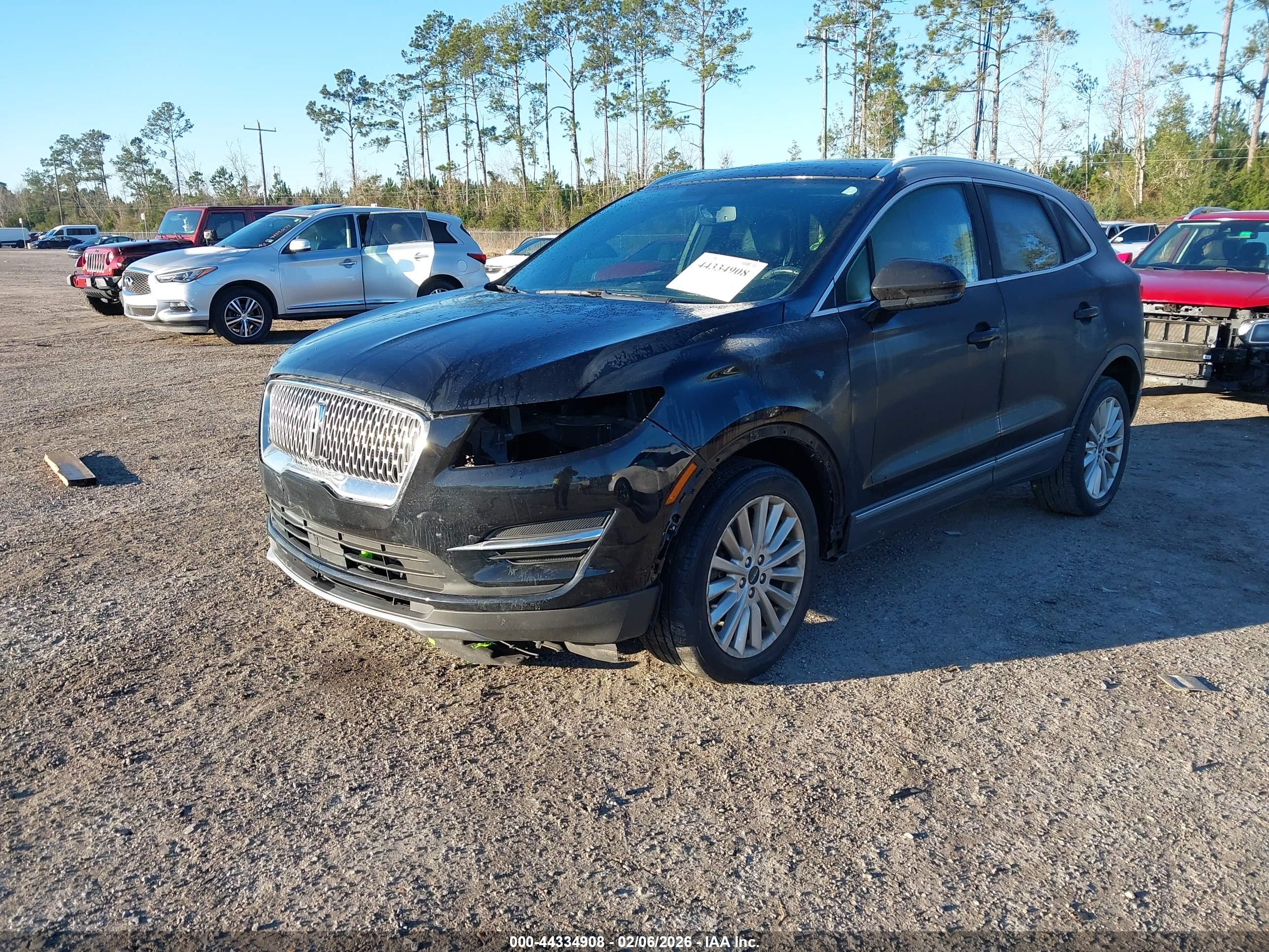 LINCOLN MKC image 2