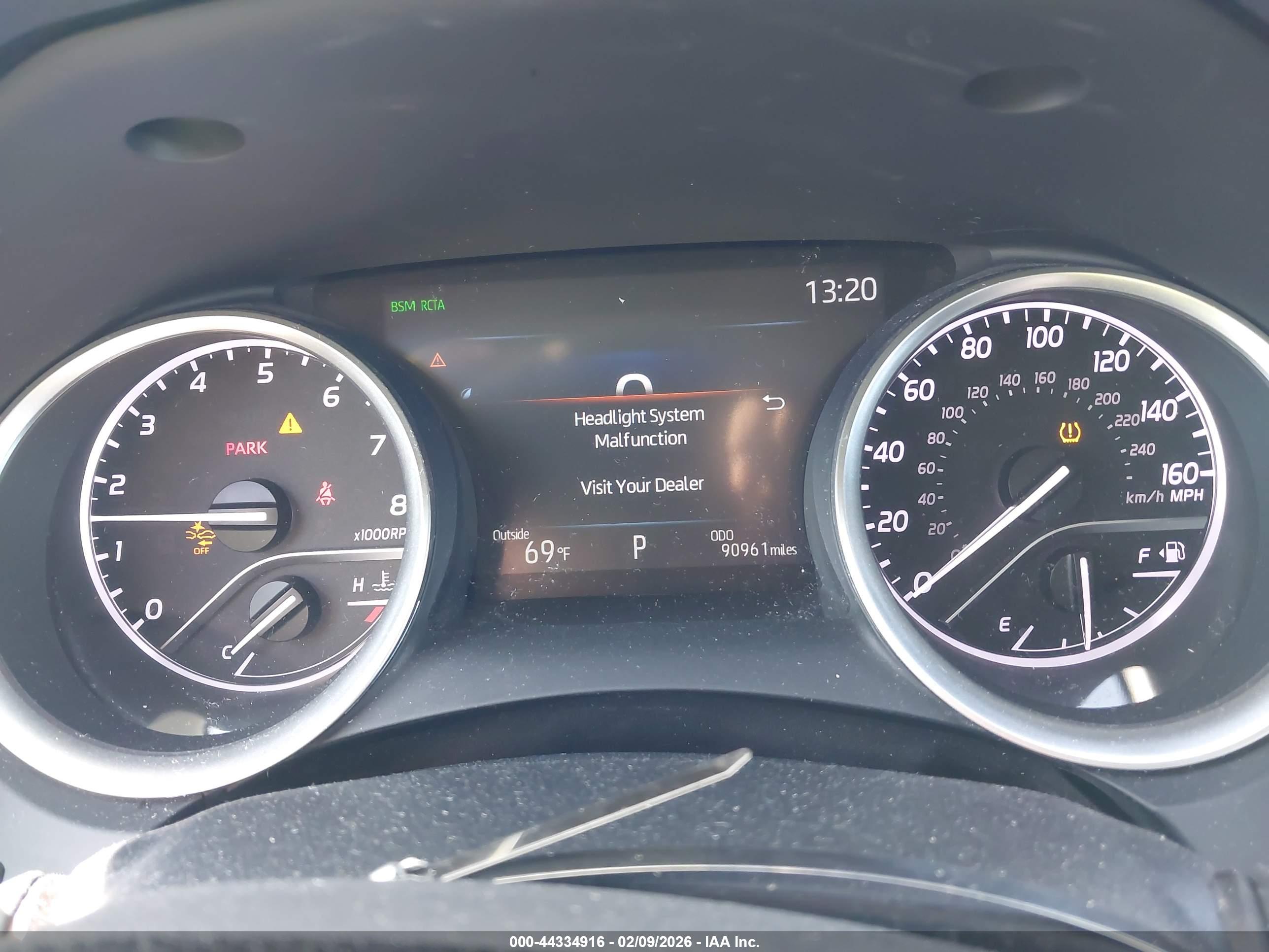 TOYOTA CAMRY image 7