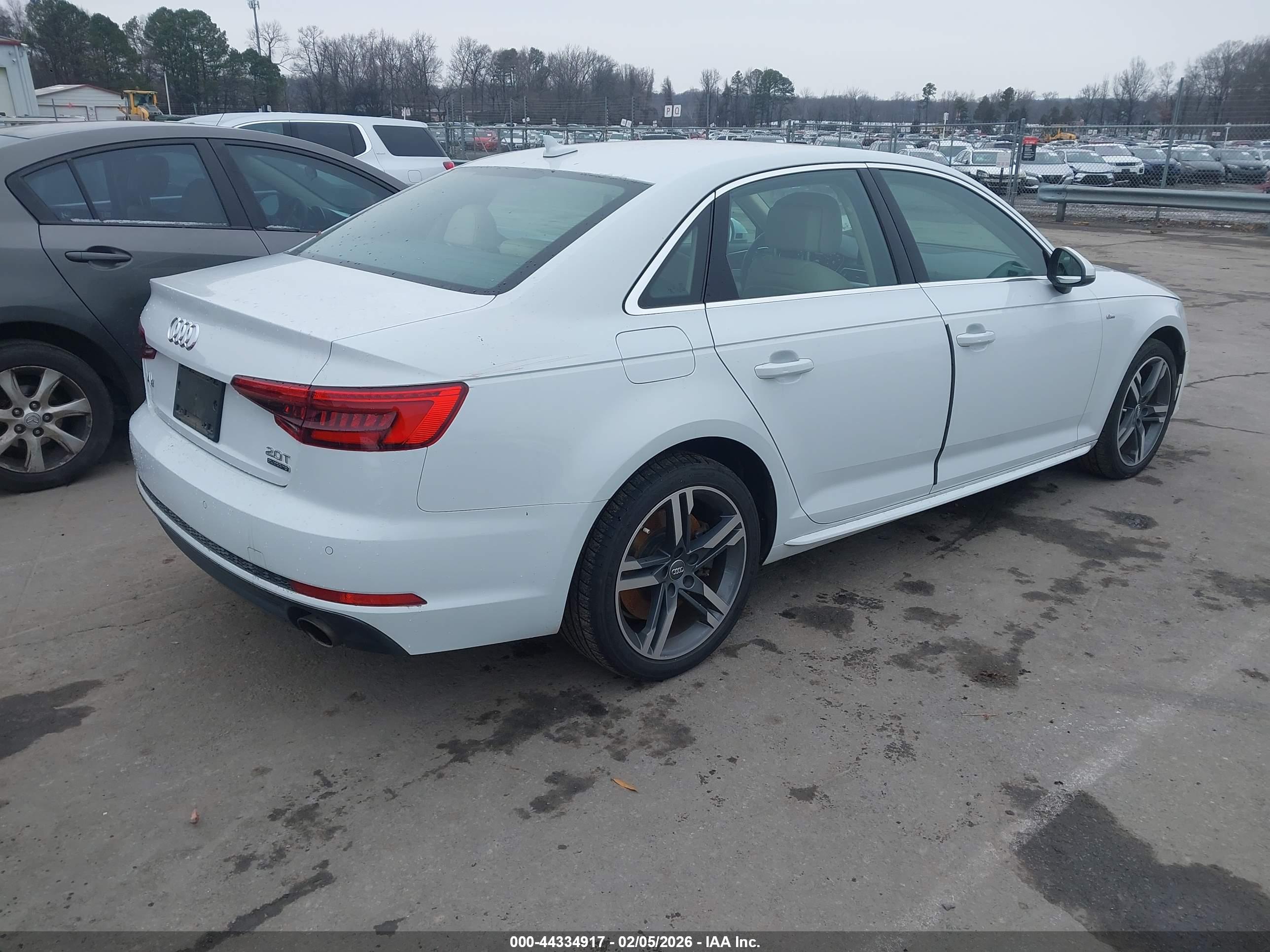 AUDI A4 image 4