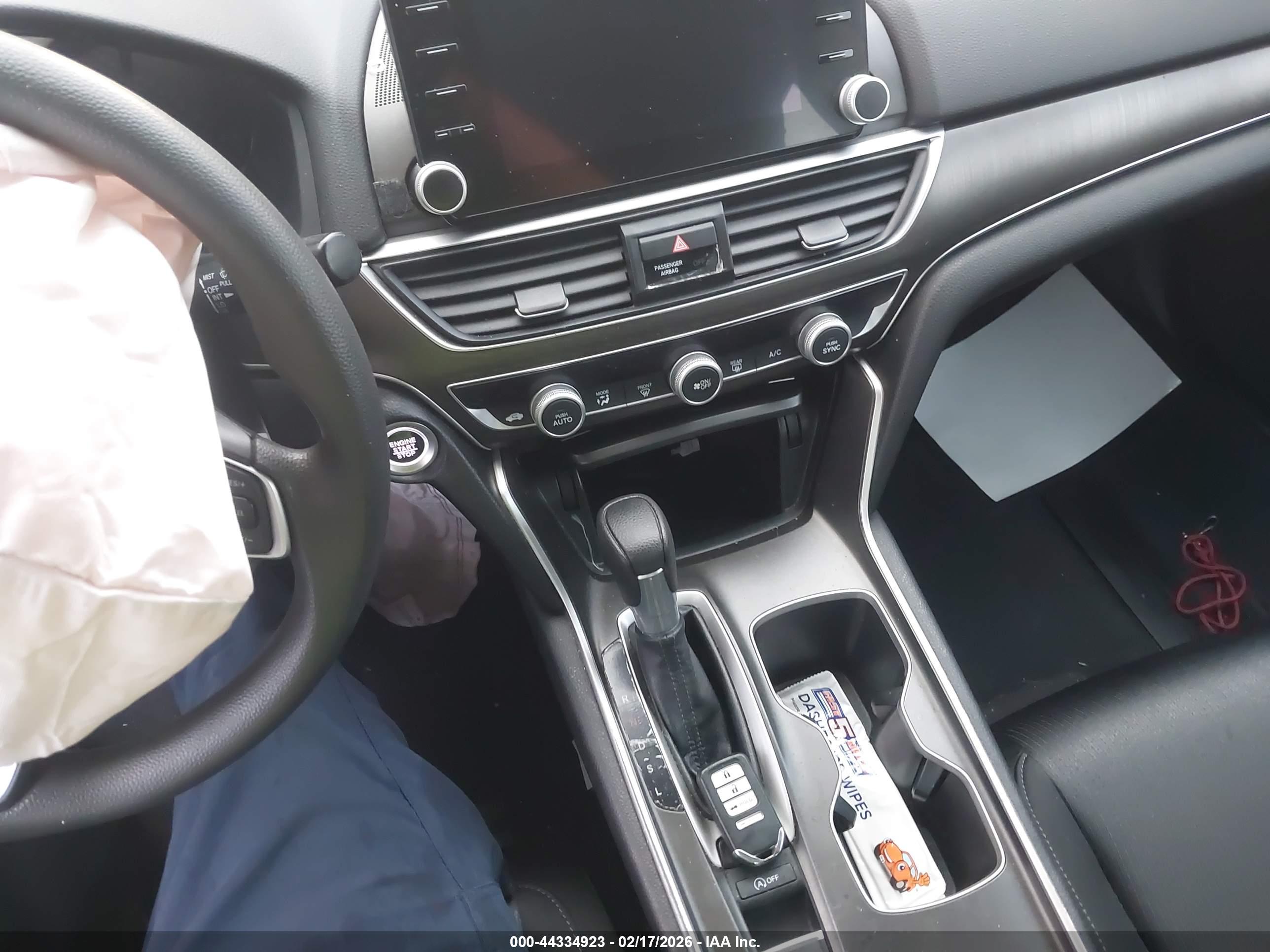 HONDA ACCORD image 11