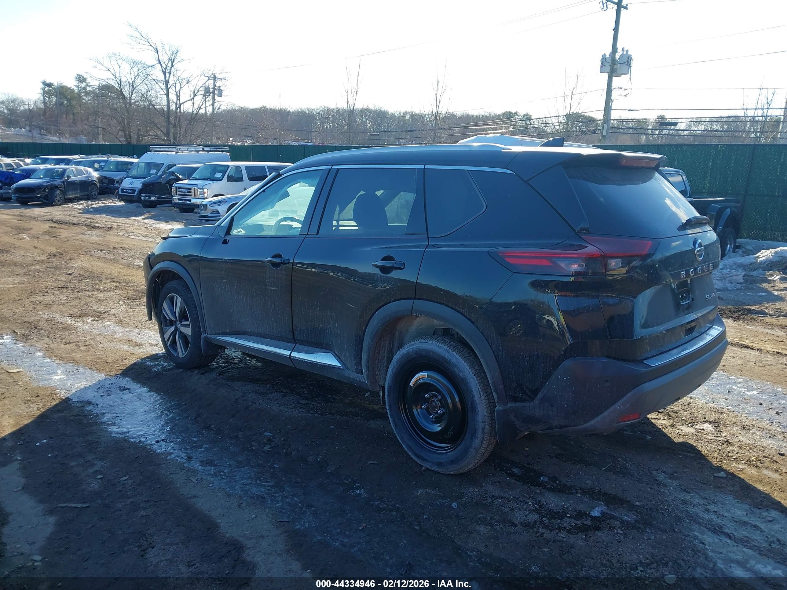 NISSAN ROGUE image 3