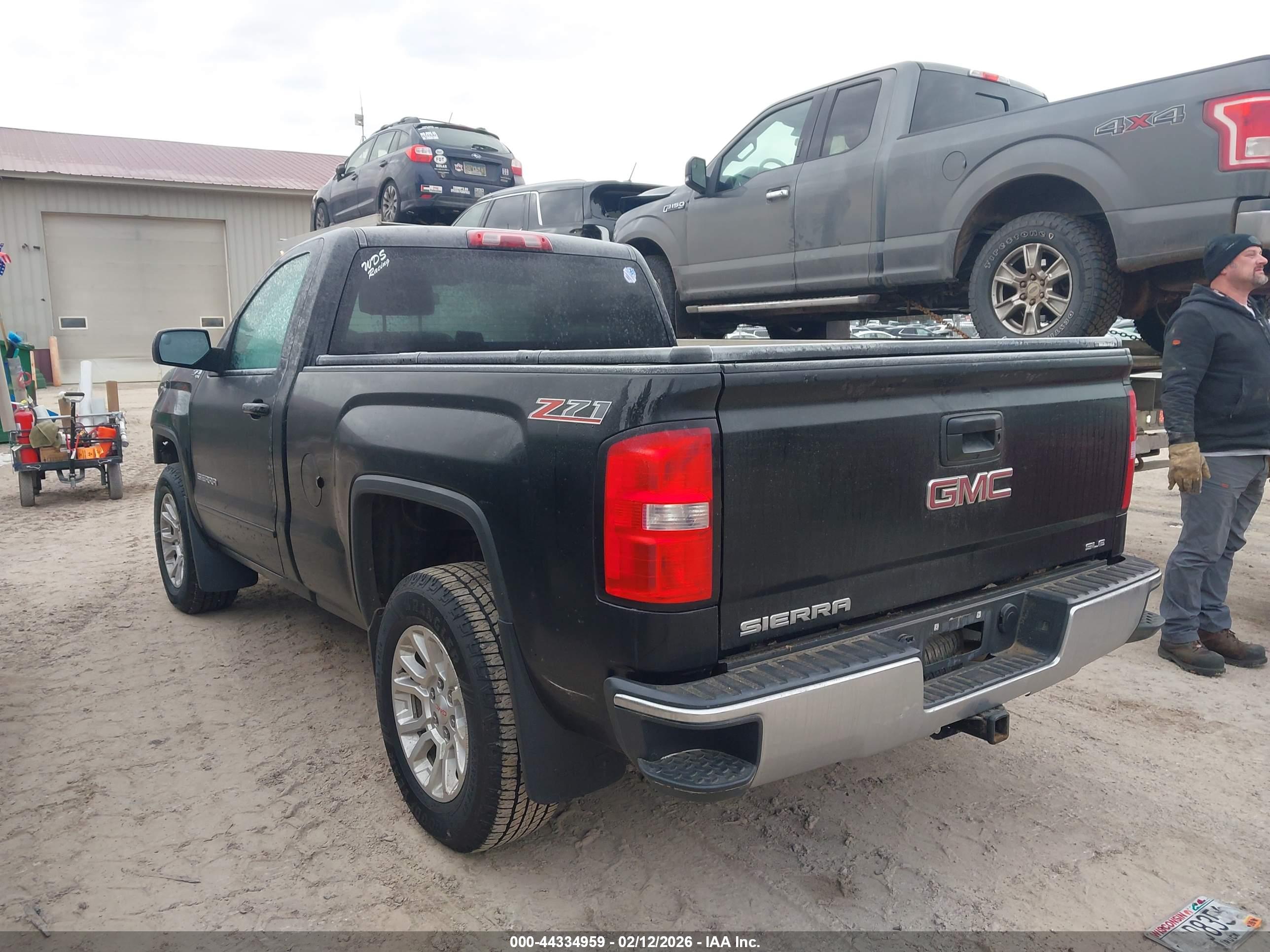 GMC SIERRA image 3